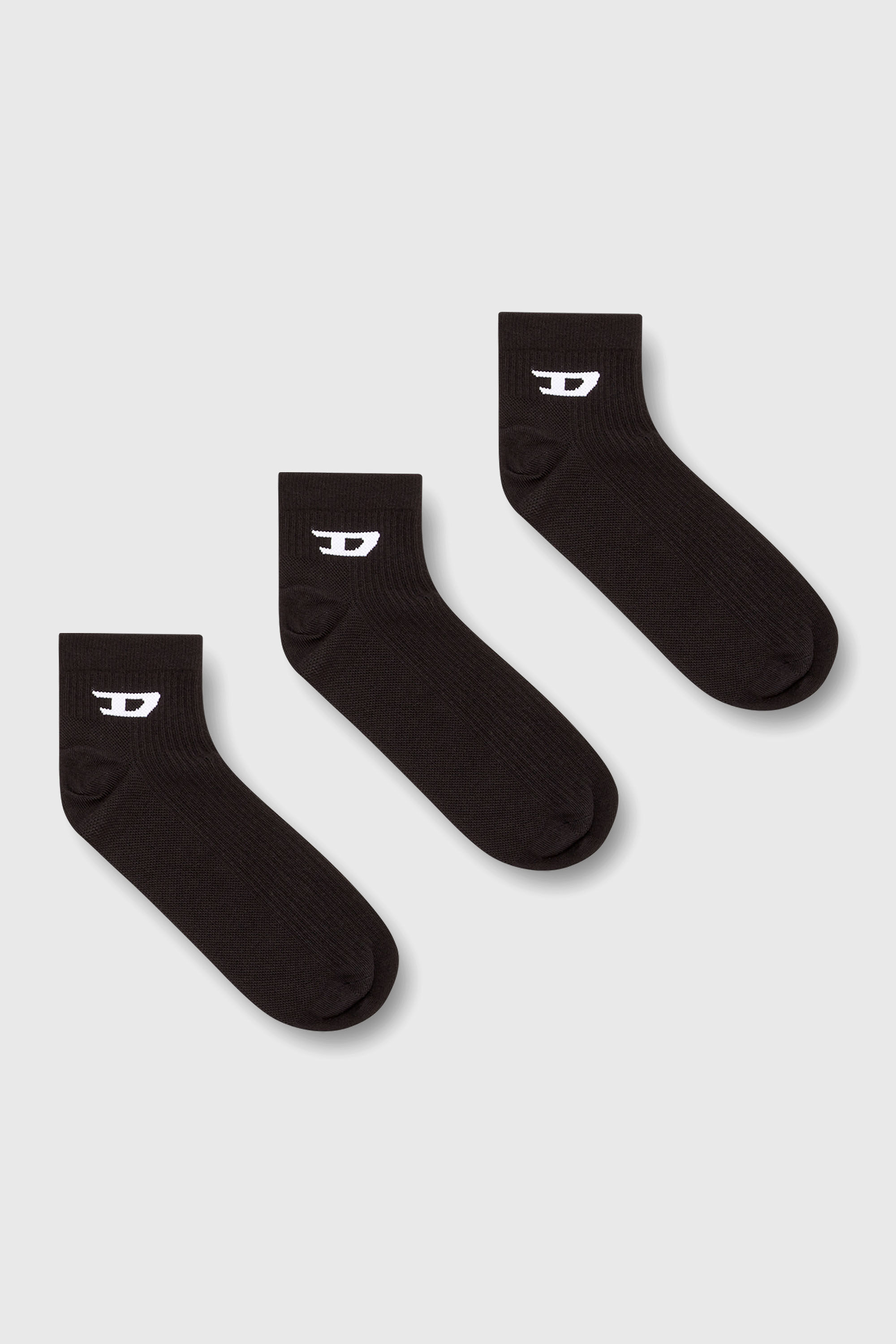 Diesel - SKM-D-ANKLE -9, Set da tre calzini con logo D Uomo in Nero - 1