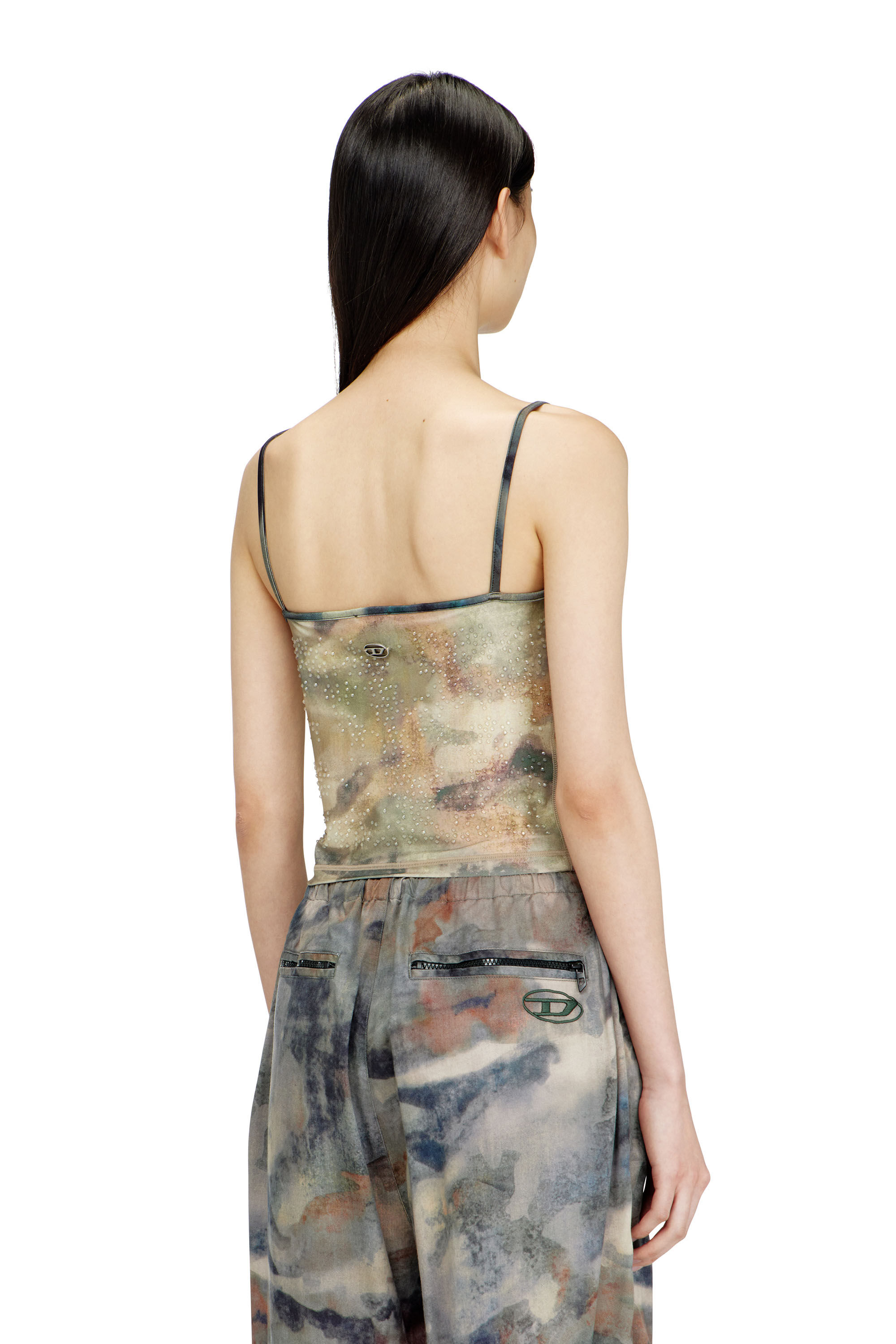 Diesel - T-IPLU, Top aderente in nylon con stampa camouflage all-over e dettagli in cristallo Donna in Verde - 4