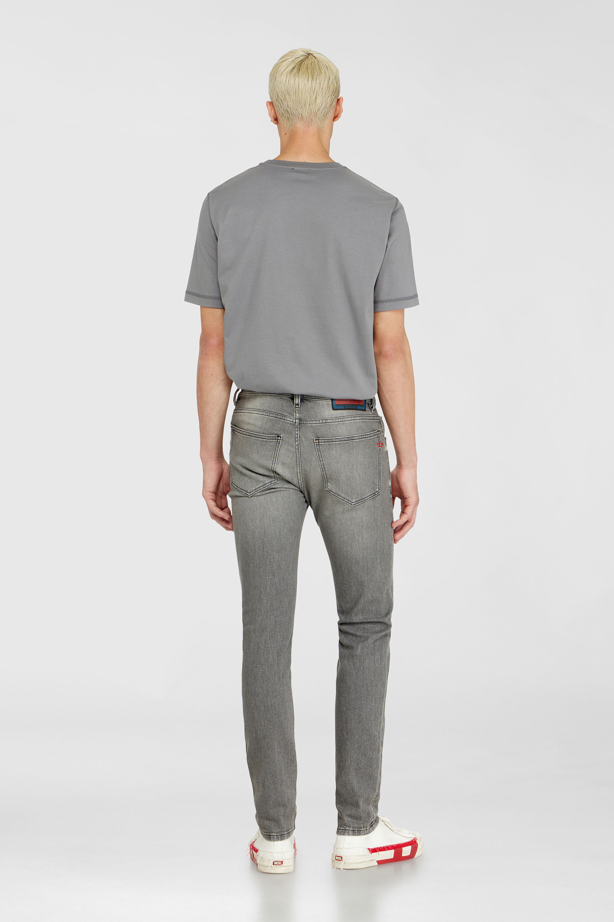 Diesel - Herren Slim Jeans 2019 D-Strukt 0KBBL, Hellgrau - 3