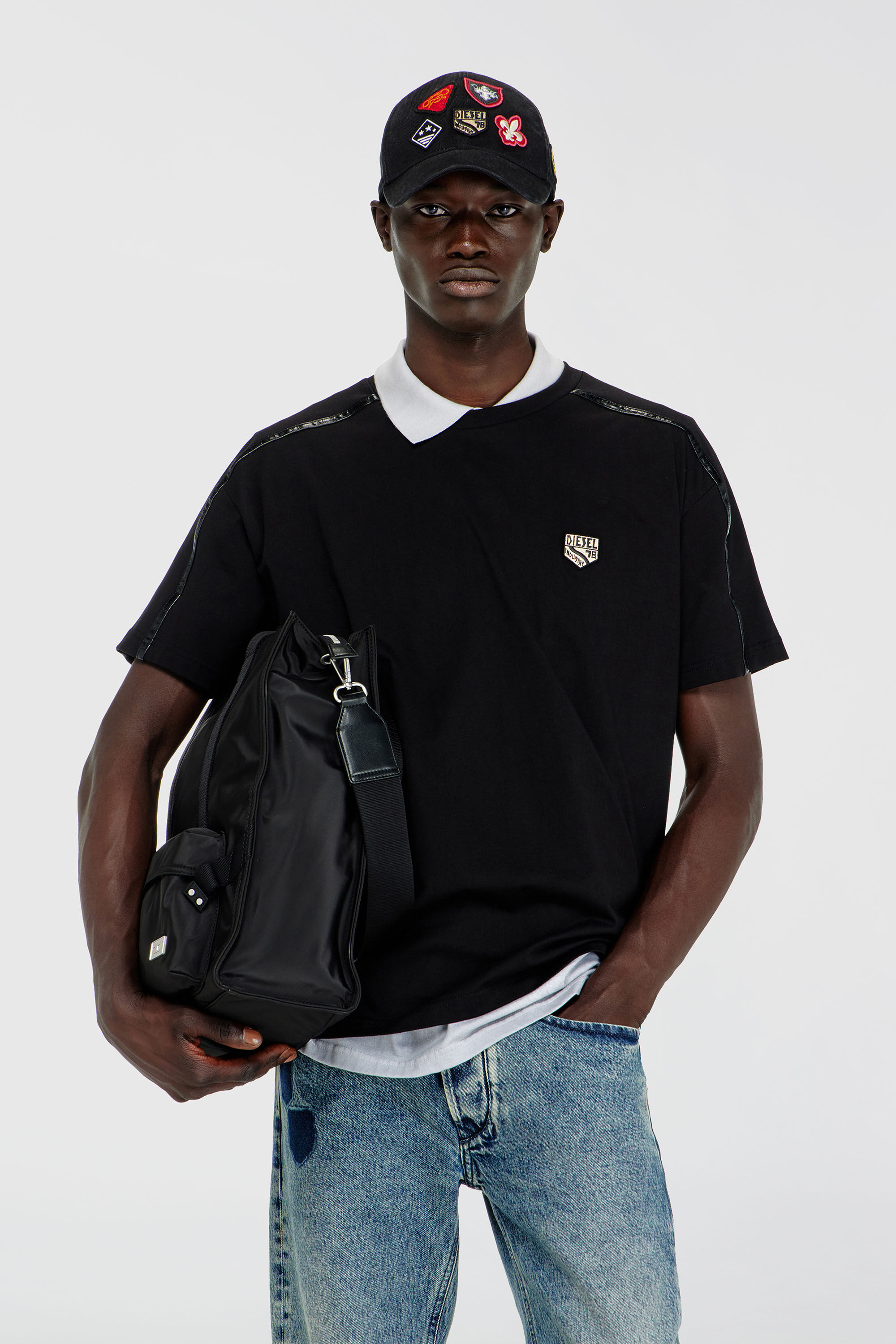 Diesel - T-NORM-FL, Herren T-shirt mit Kontrastabschl&uuml;ssen und Logo patch in Schwarz - 3