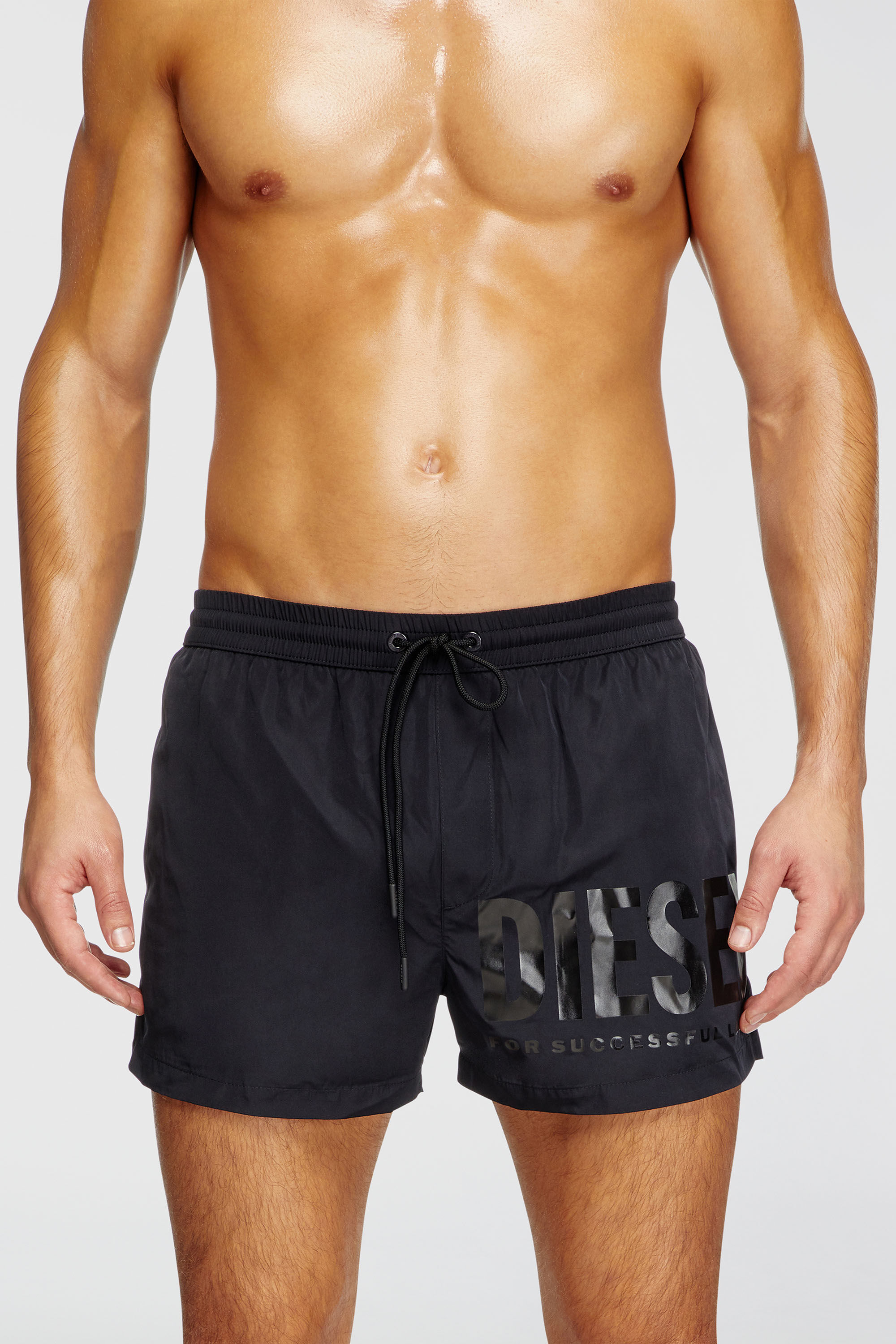 Diesel - MARIO-34-D-CORE, Short de bain avec logo imprim&eacute; Homme in Noir - 1