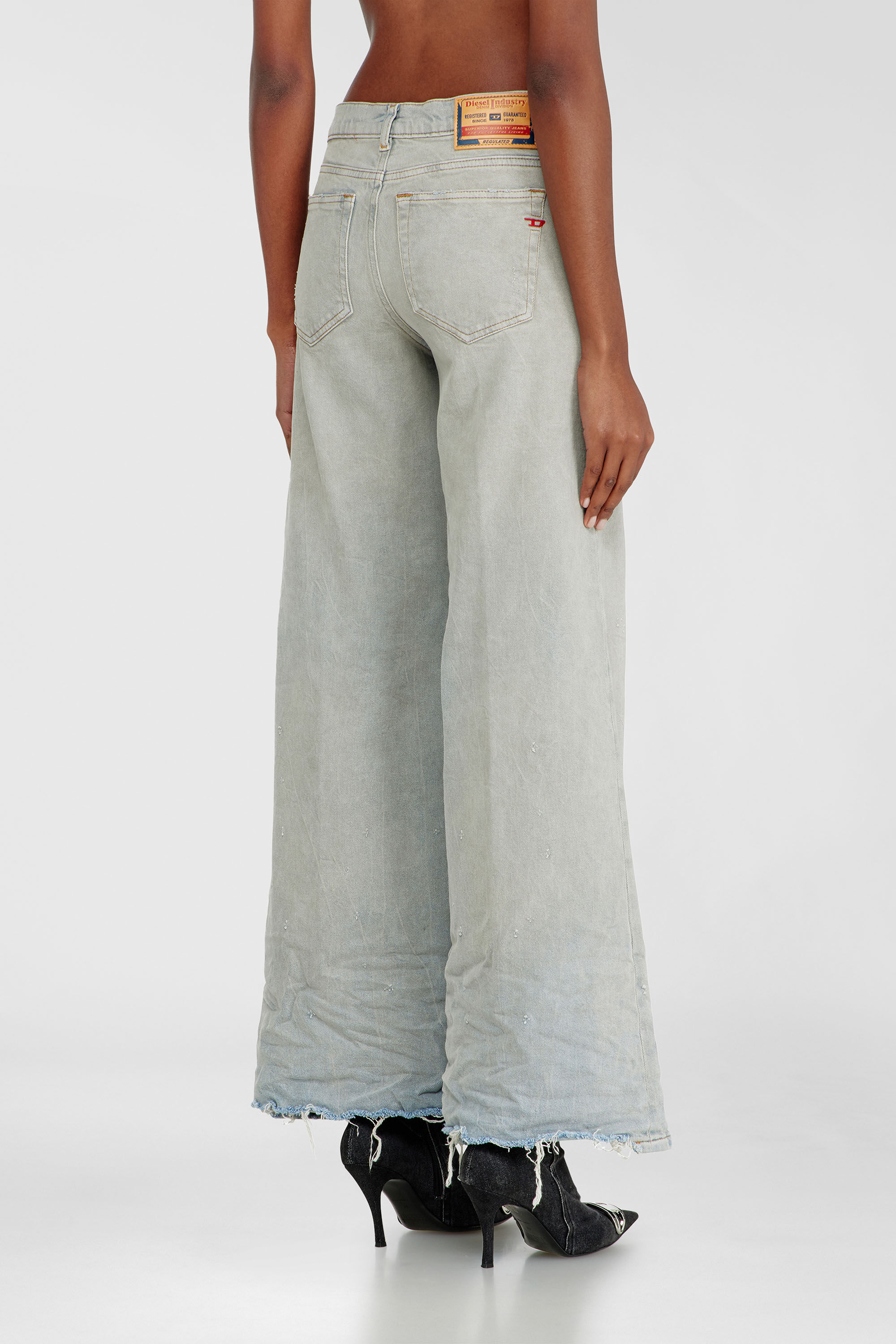 Diesel - Flare Jeans 1978 D-Akemi 09N47 Donna, Blu Chiaro - Image 3