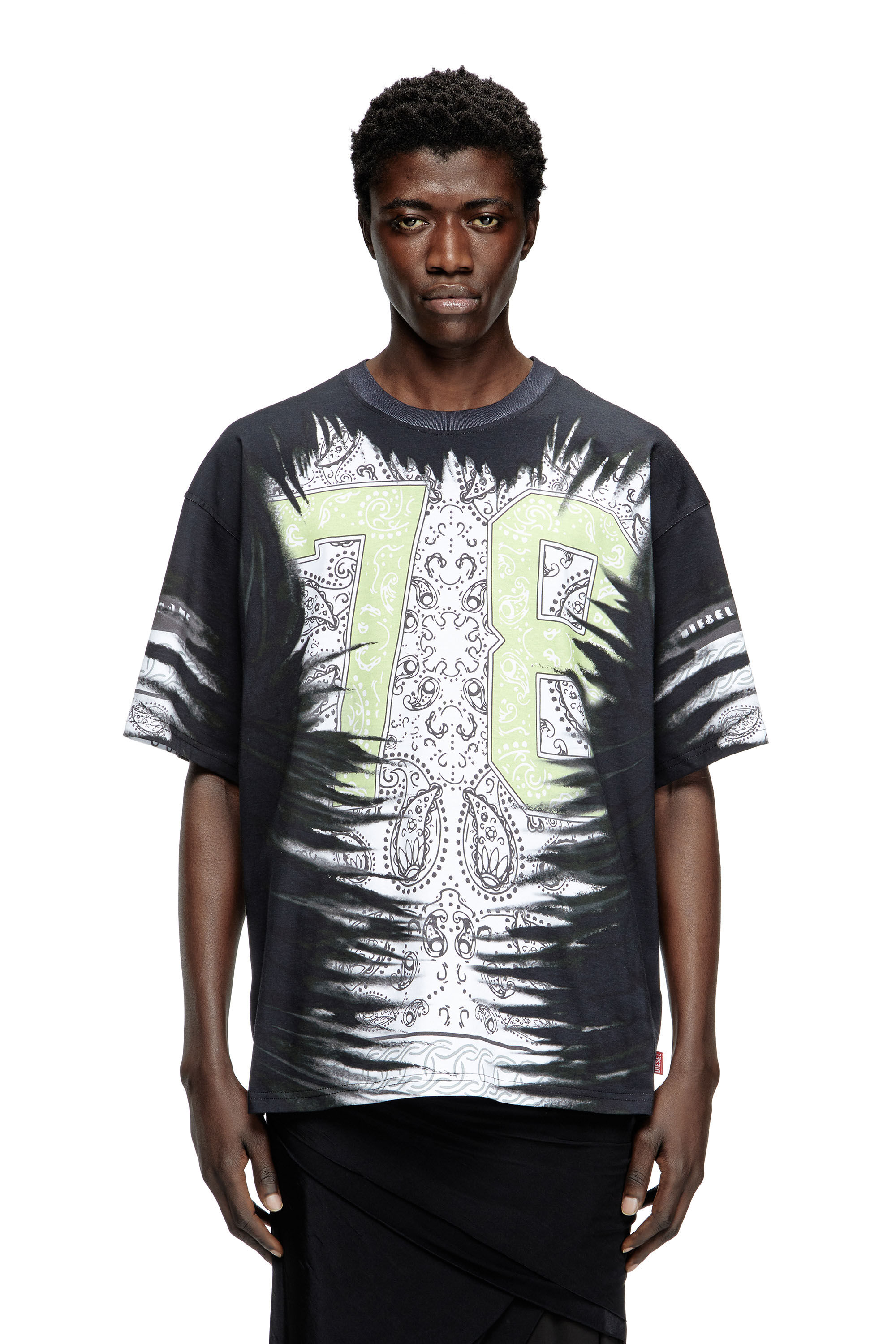 Diesel - T-BOXT-78-R1, Herren T-Shirt mit 78-Bandana-Print in Schwarz - 3