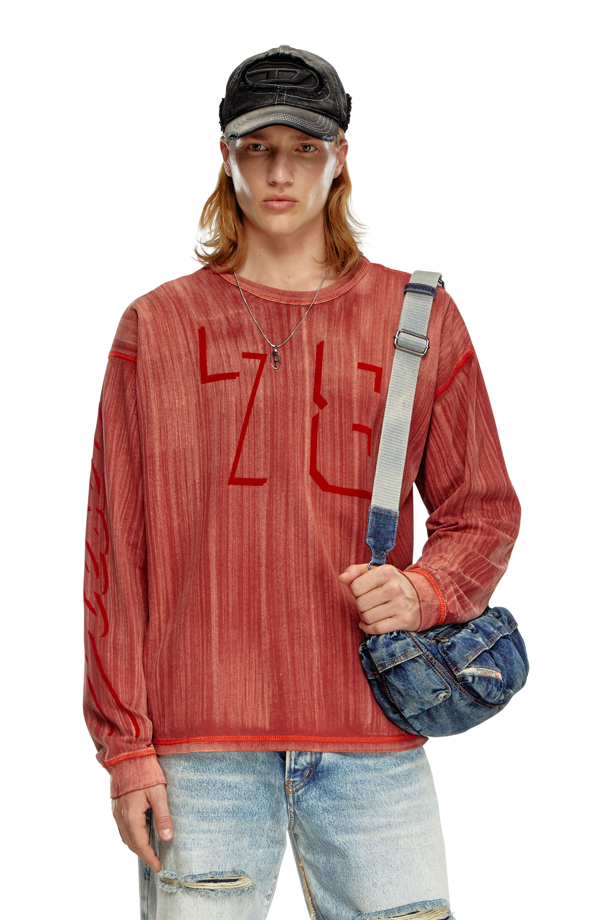 Diesel - T-BOXT-LS-Q2, Homme T-shirt à manches longues avec effet délavé au coups de pinceau in Rouge - Image 3