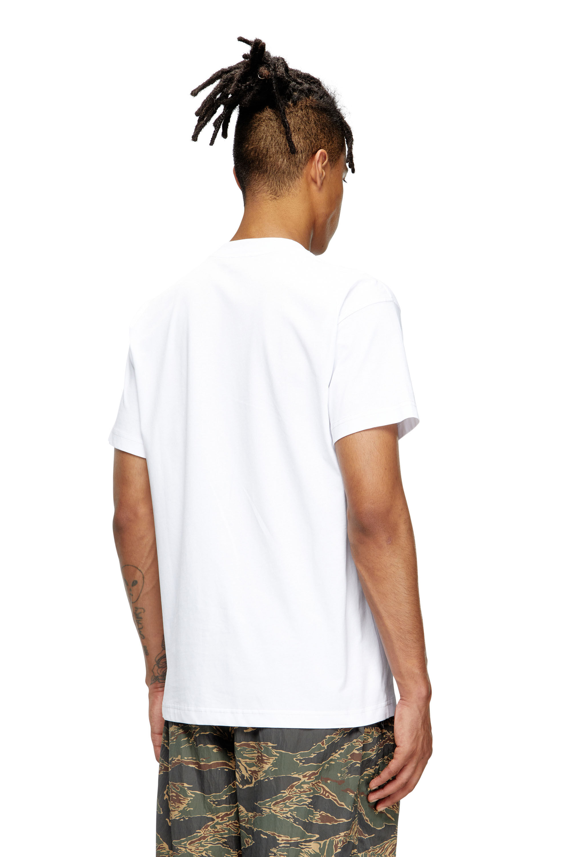 Diesel - T-NORM-T11, T-shirt con logo Oval D Uomo in Bianco - 4