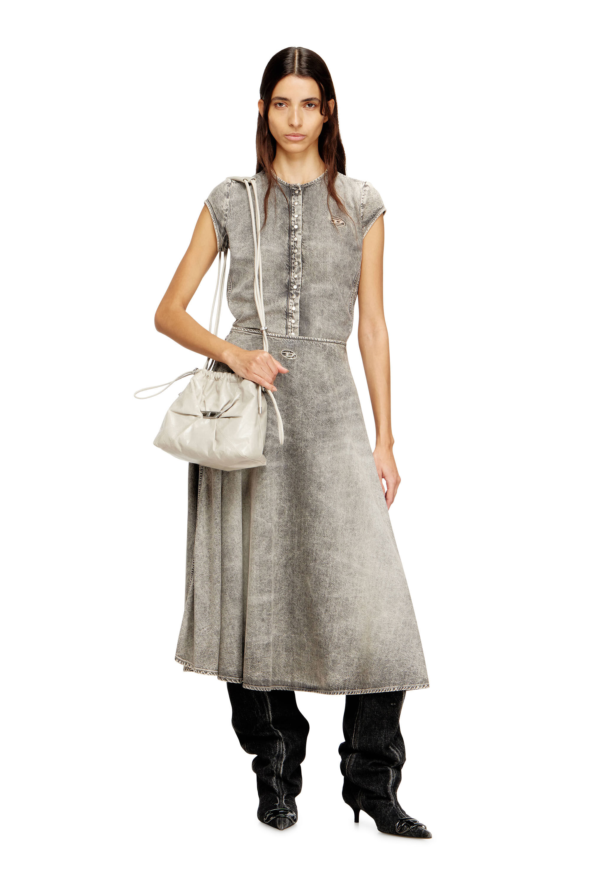 Diesel - SCRUNCH-D BUCKET, Damen Scrunch-D-Beuteltasche aus gl&auml;nzendem zerknittertem Leder in Wei&szlig; - 6