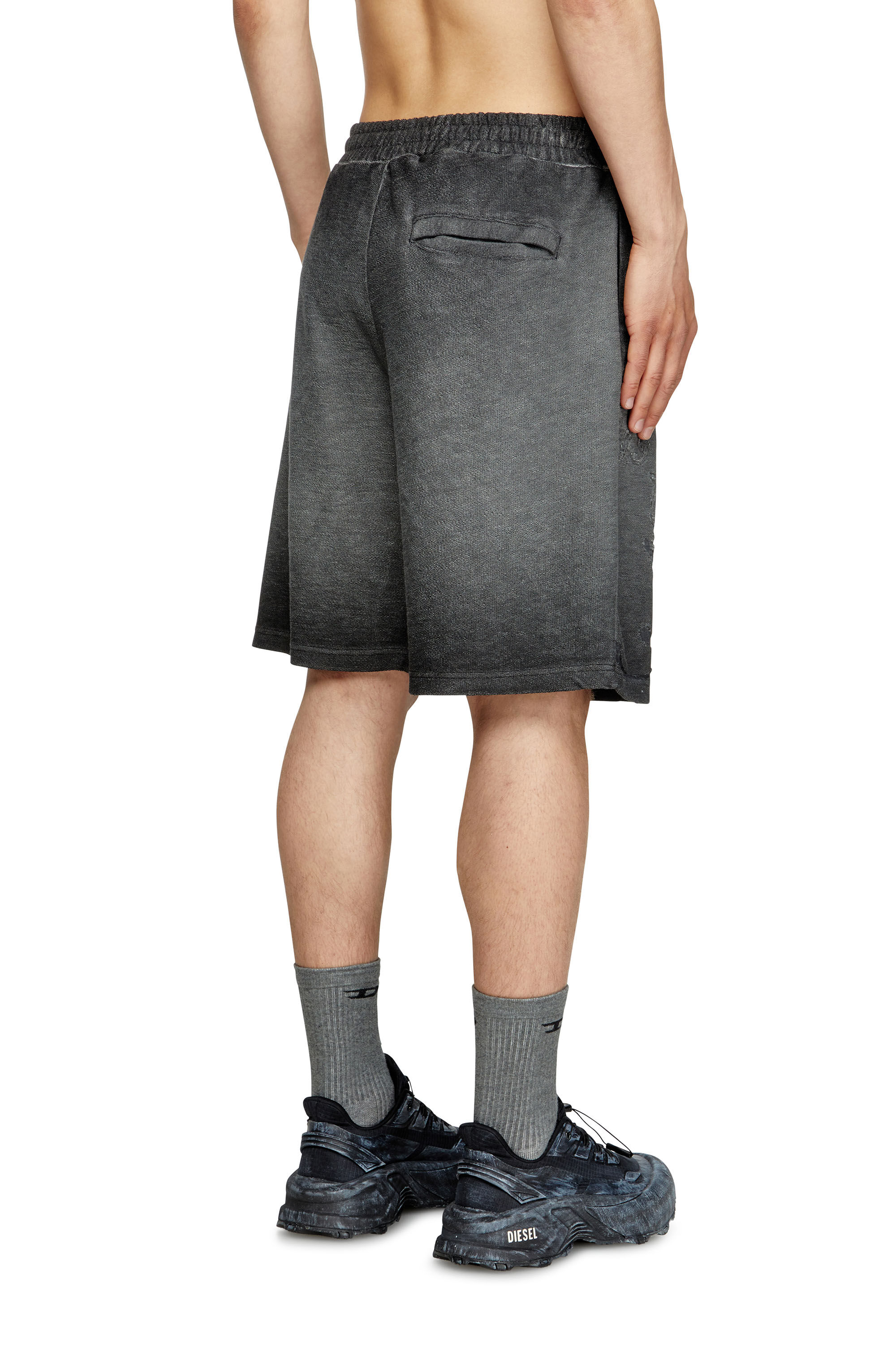Diesel - P-CROWDE, Herren Sweatshorts mit Phönix-Dévoré in Dunkelgrau - 4