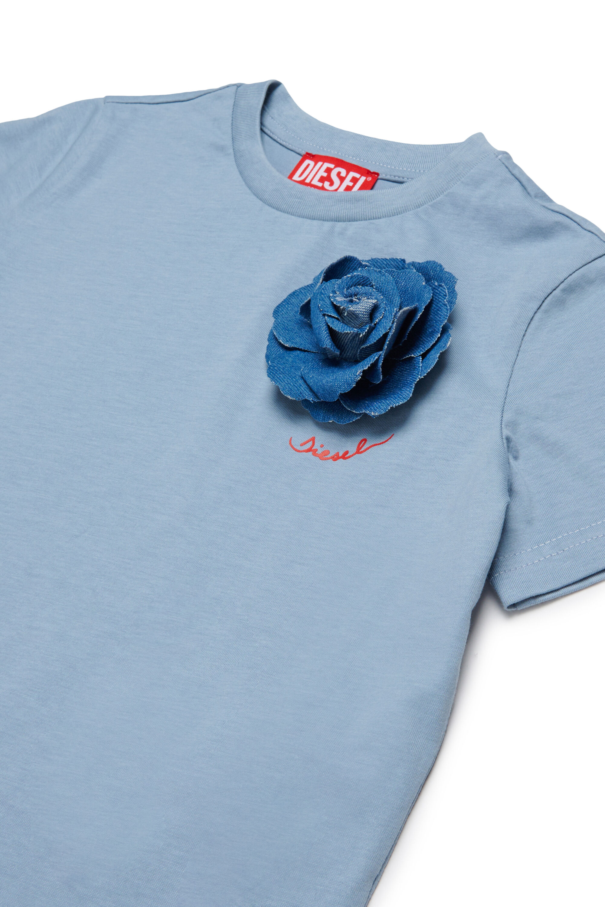 Diesel - TROSET, T-shirt con applicazione di rosa in denim Donna in Blu - 3