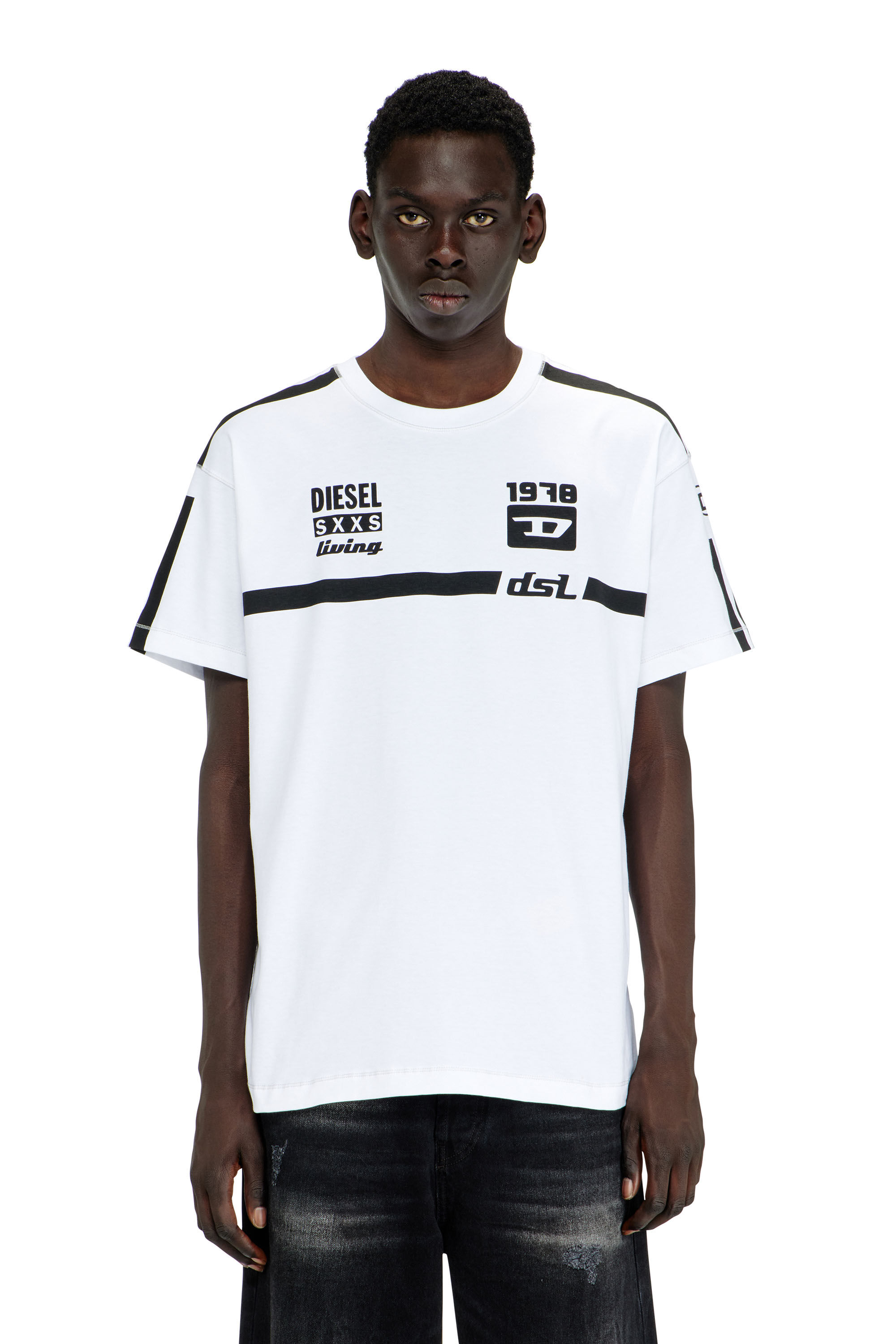 Diesel - T-NORM-V12, T-shirt en coton avec imprim&eacute;s graphiques contrast&eacute;s Homme in ToBeDefined - 2