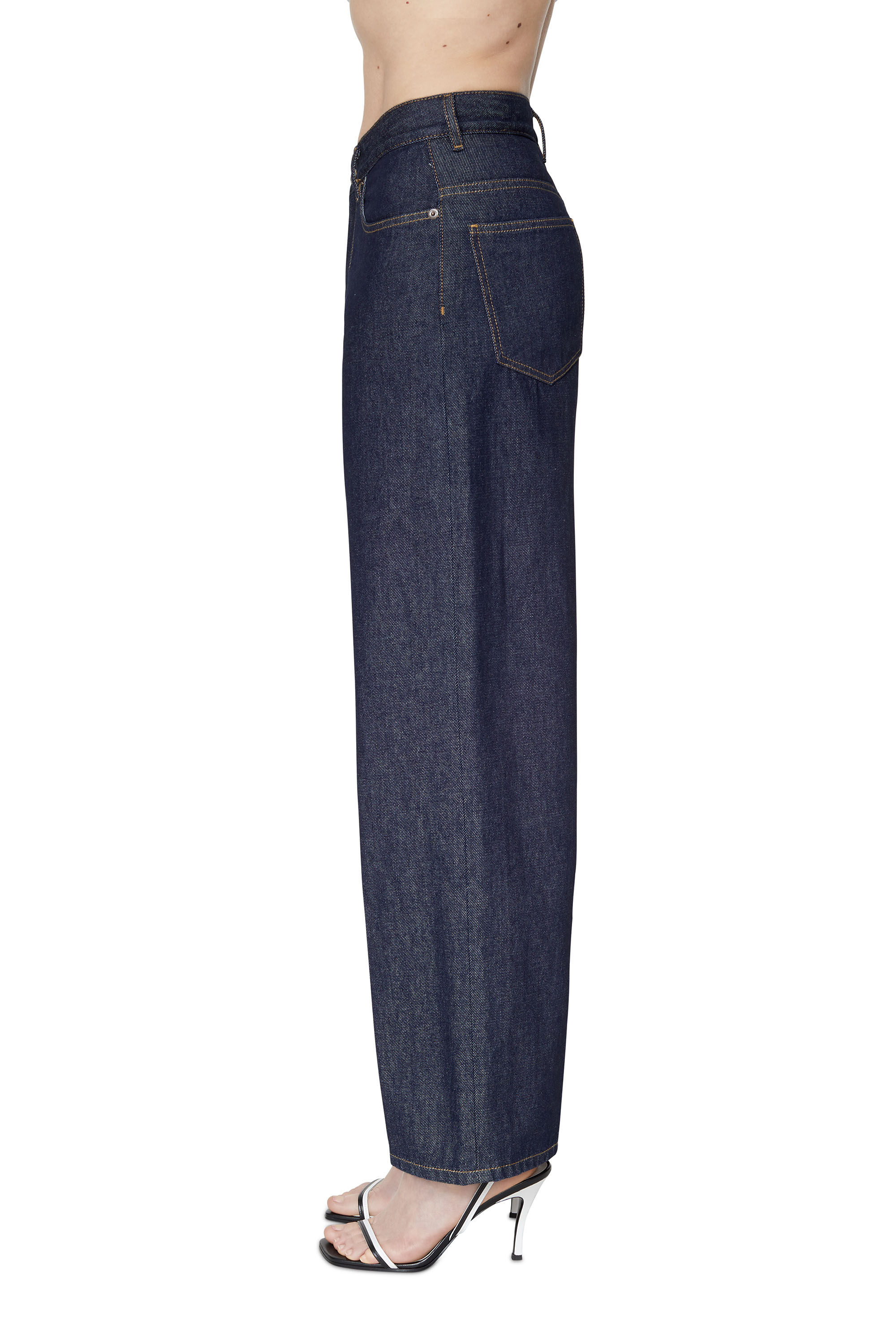 Diesel - Bootcut and Flare Jeans 2000 Widee Z9C02, Bleu Foncé - Image 5