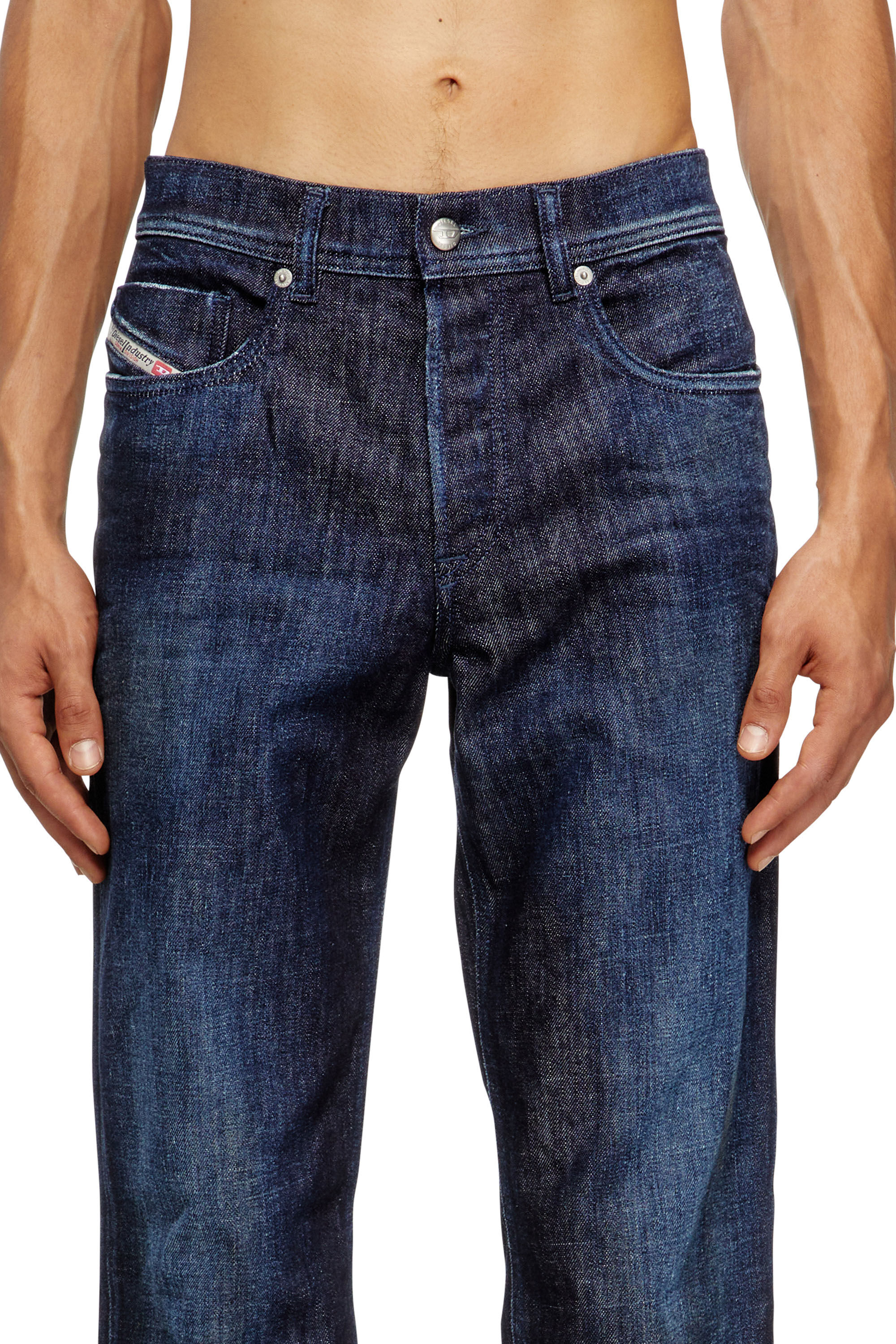 Diesel - Regular Jeans 2023 D-Finitive 09M19 Homme, Bleu Foncé - Image 5