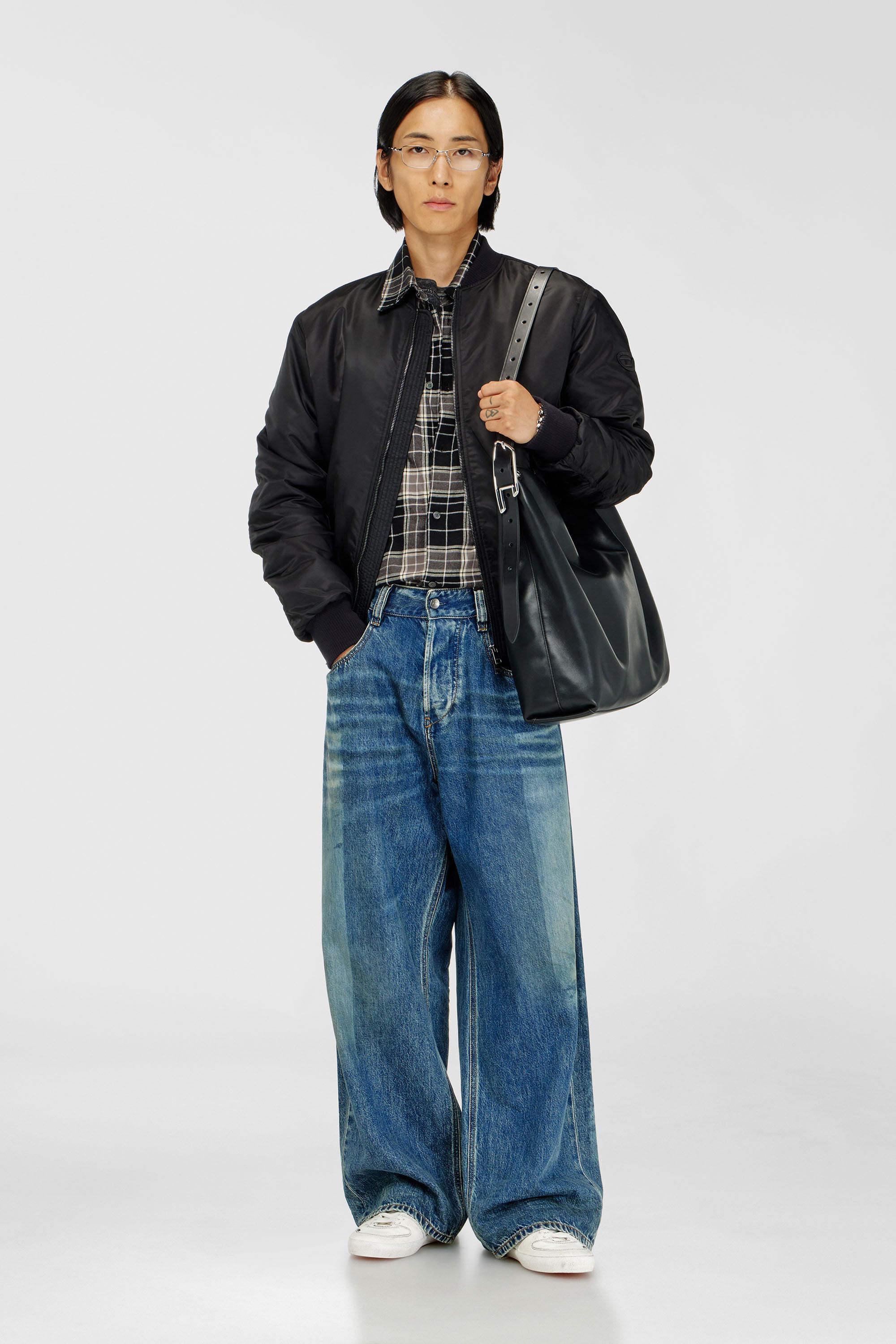 Diesel - J-ROSS-T92, Herren Nylon-Bomberjacke mit Rippb&uuml;ndchen in Schwarz - 1