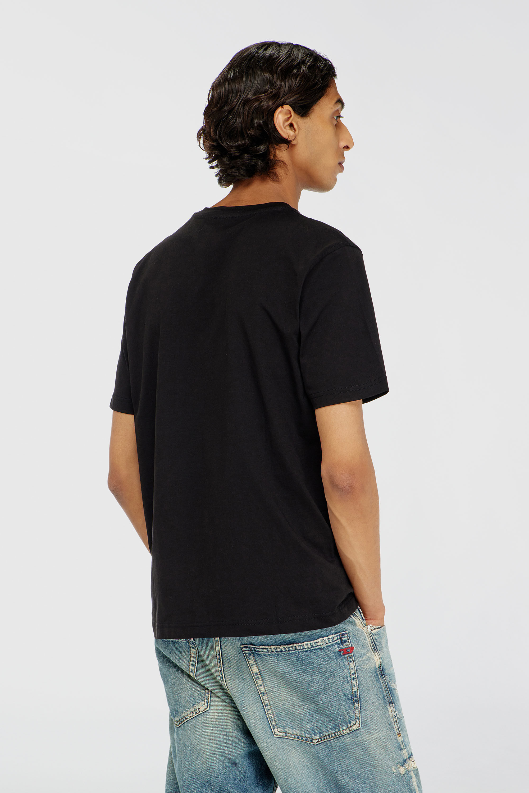 Diesel - T-ADJUST-AA8, Herren Baumwoll-T-Shirt mit Logo-Motiv auf der Brust in Schwarz - 4