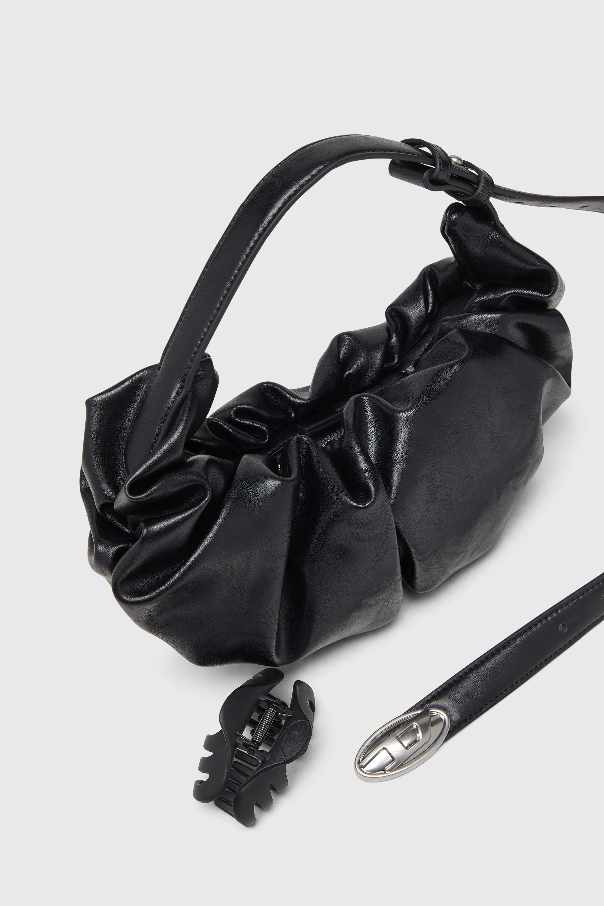 Diesel - GRAB-D HOBO S, Grab-D-Sac hobo noir &agrave; bandouli&egrave;re effet ceinture Femme in Noir - 6