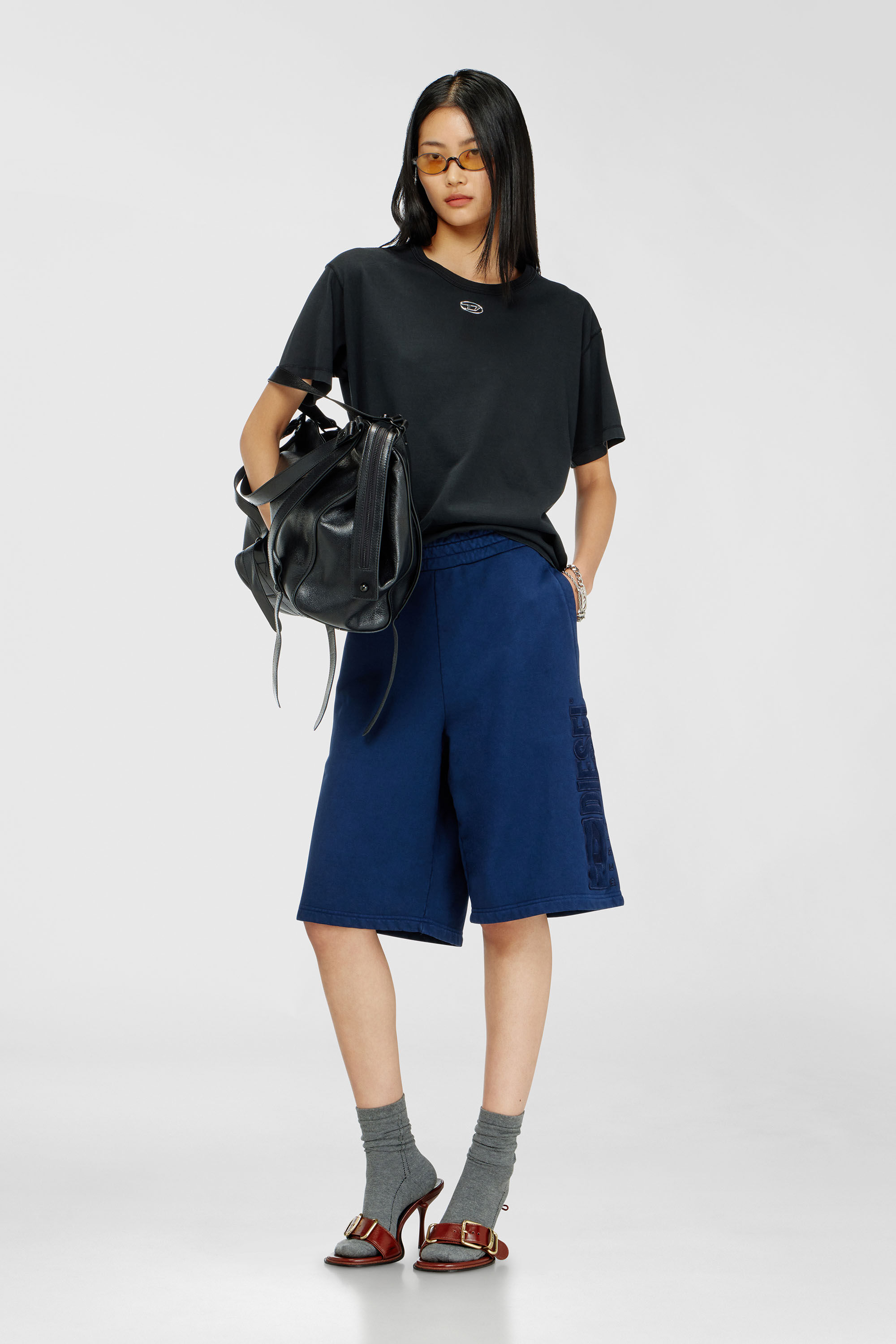 Diesel - T-NORMY-OD-S1, T-shirt in cotone con Oval D metallizzato Donna in Nero - 1