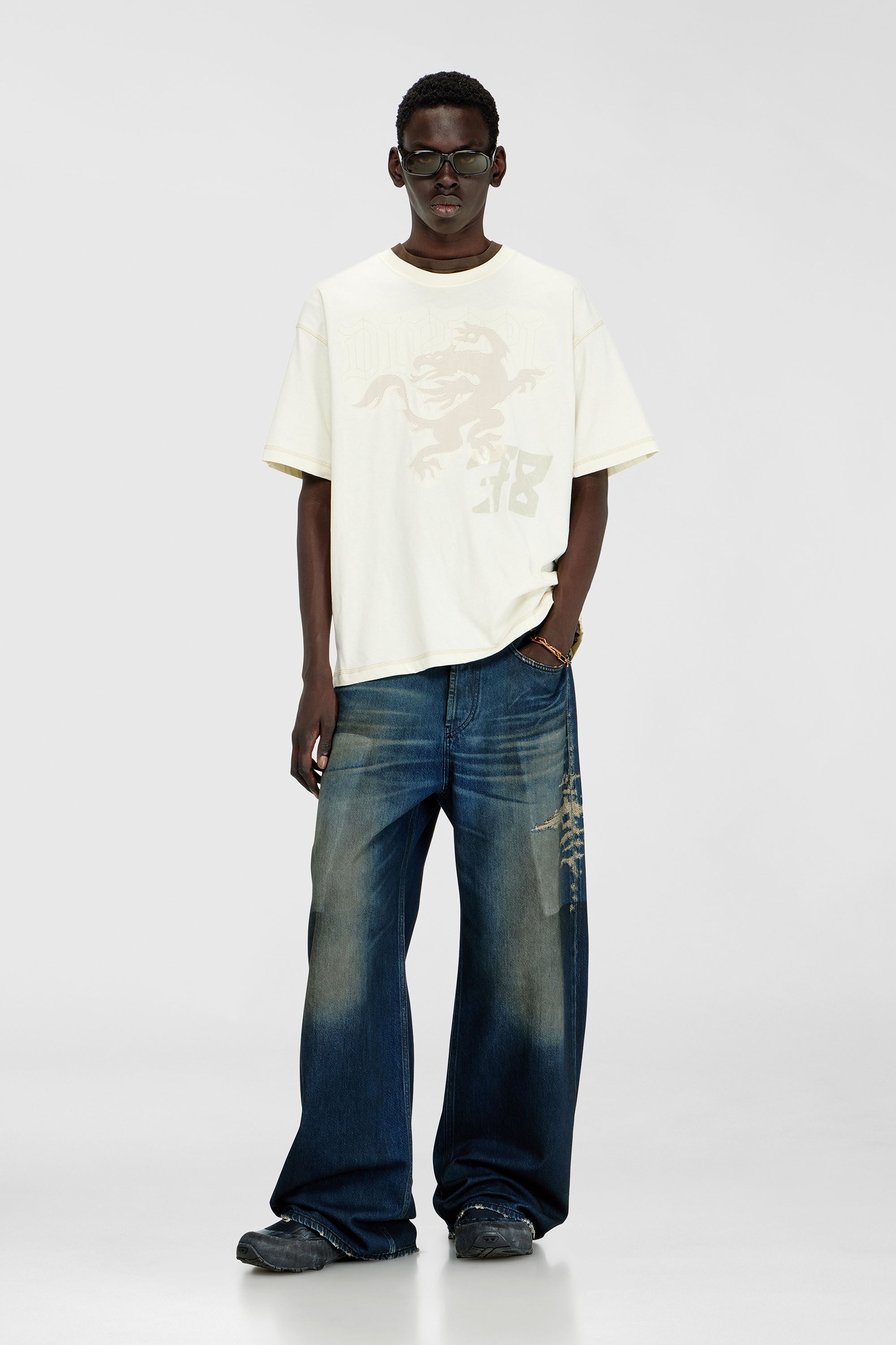 Diesel - T-BOXT-NOTCH, Herren Lockeres T-Shirt mit Prints und Stickereien in Wei&szlig; - 1