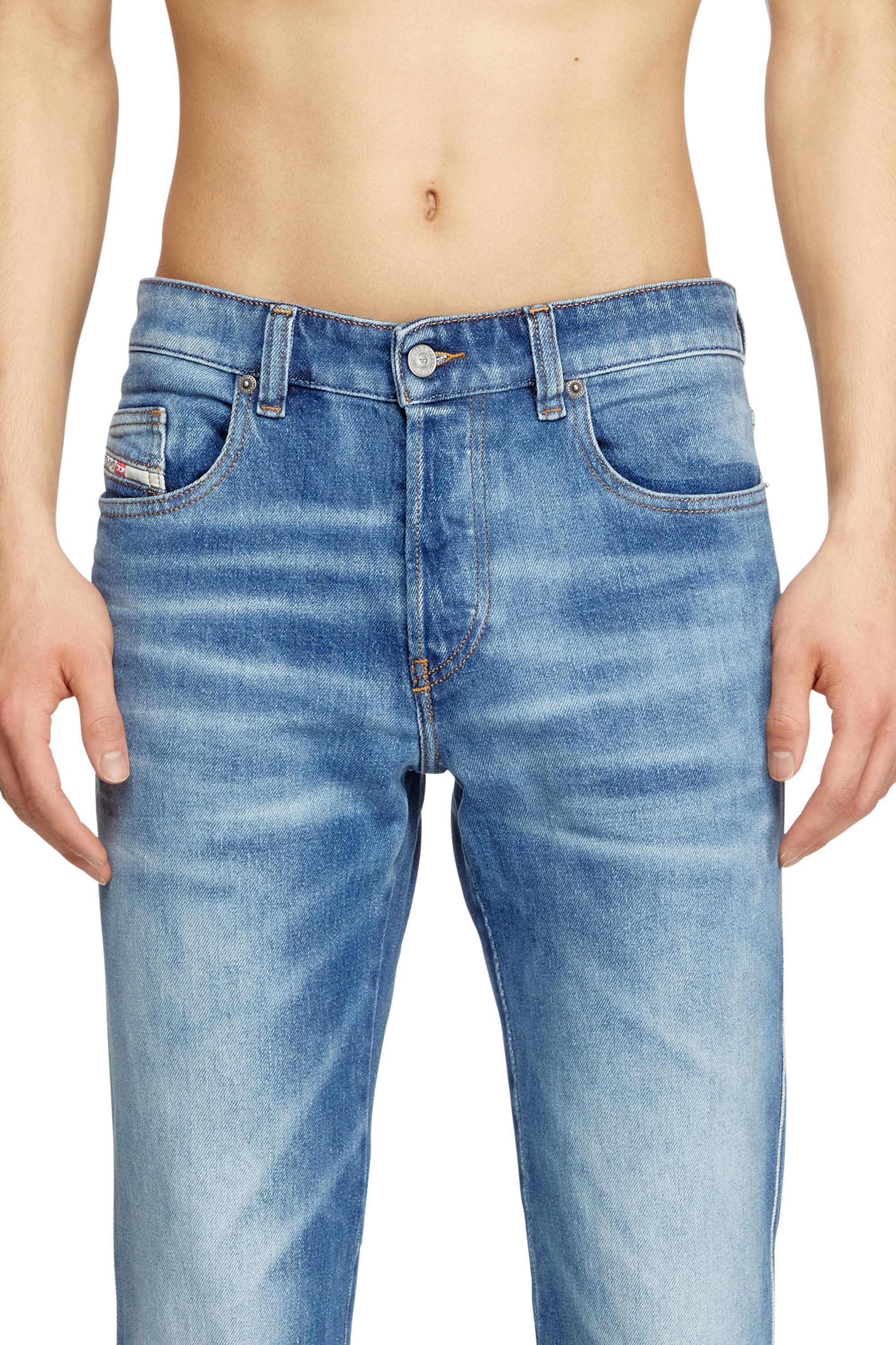 Diesel - Bootcut Jeans 1998 D-Buck 09L19 Uomo, Blu medio - Image 5
