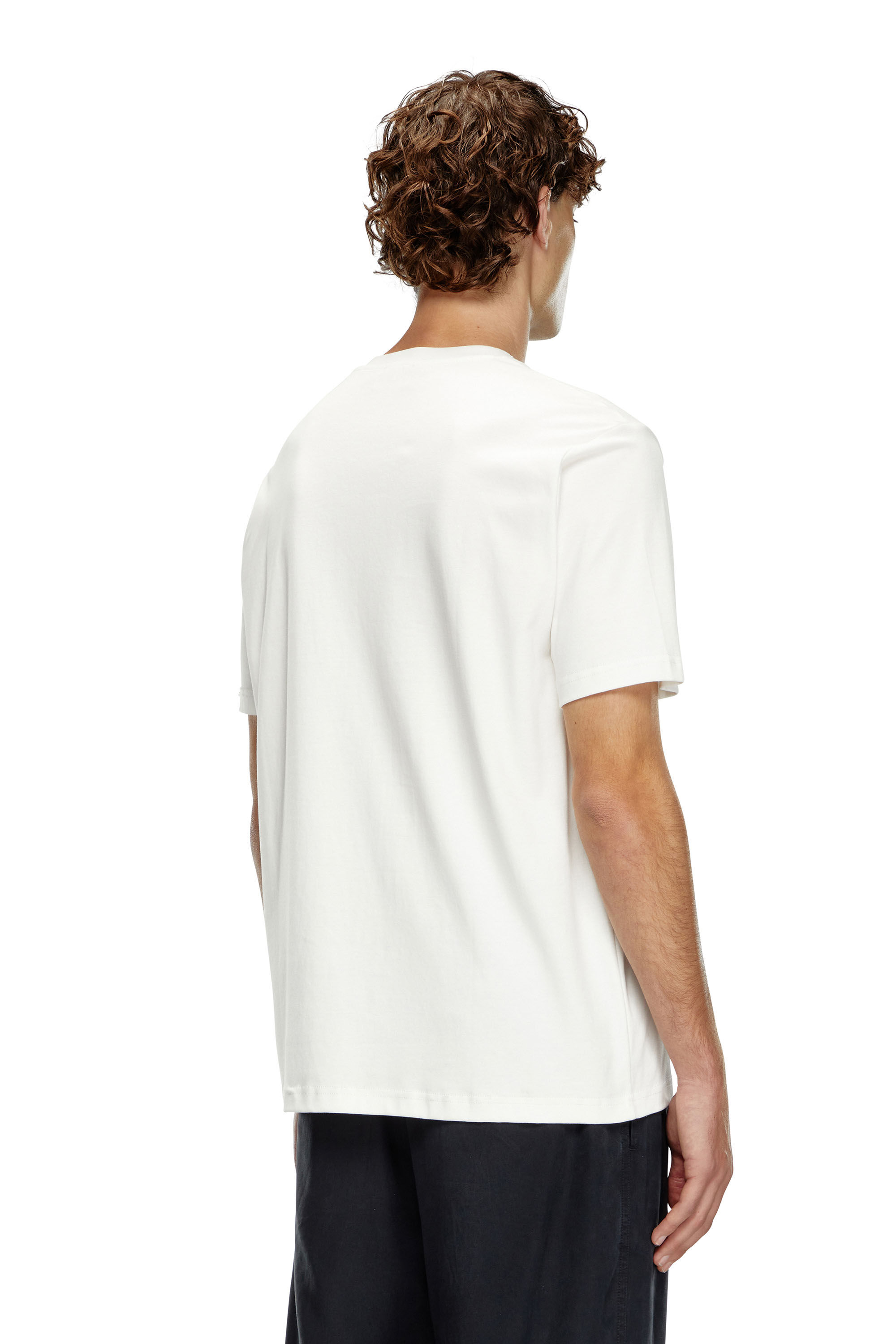 Diesel - T-JUST-DOVAL-PJ, Uomo T-shirt con patch oval D in Bianco - Image 4