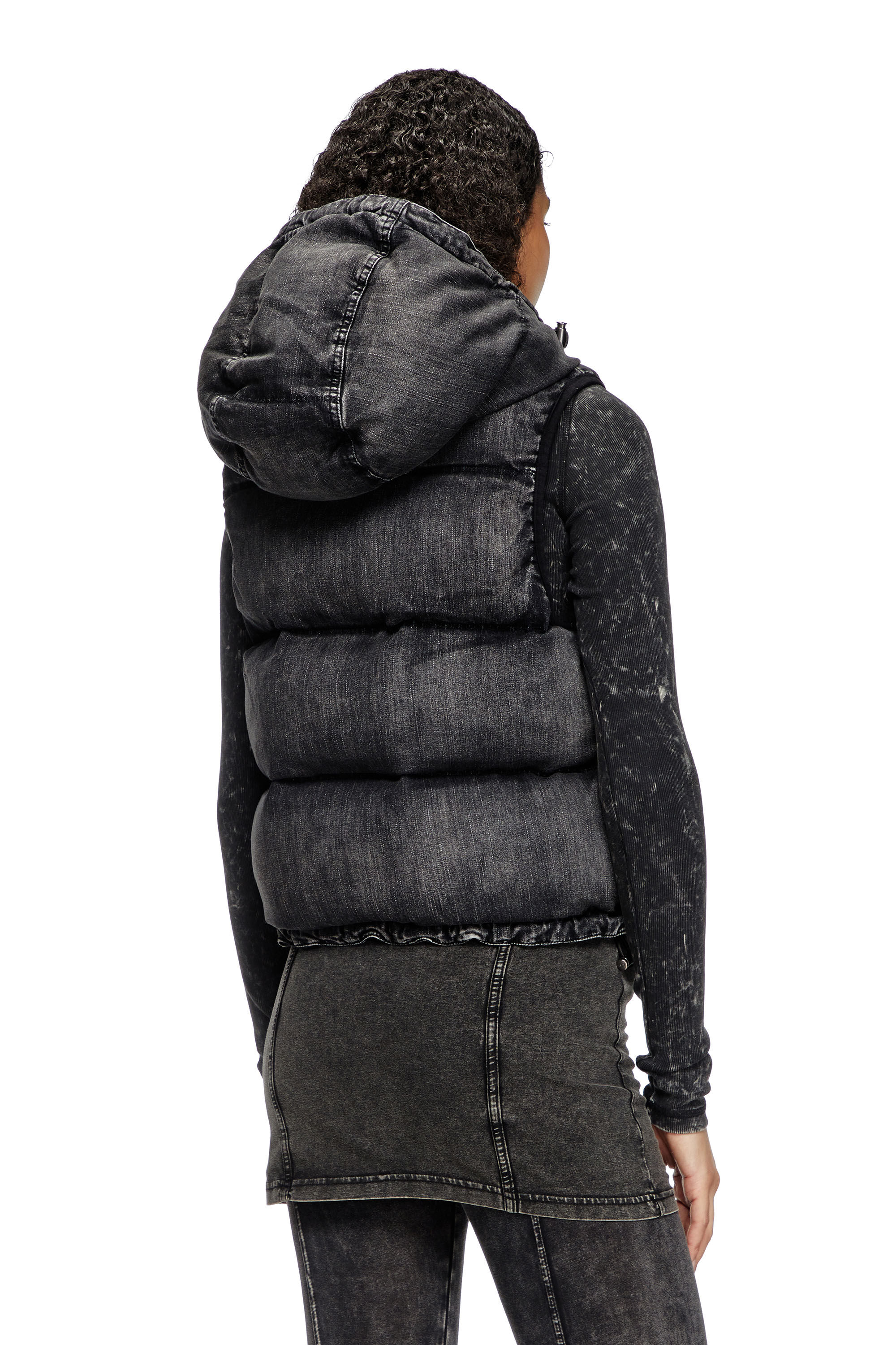 Diesel - W-HOPPER, Gilet matelassé à capuche en denim délavé Femme in Noir - 4