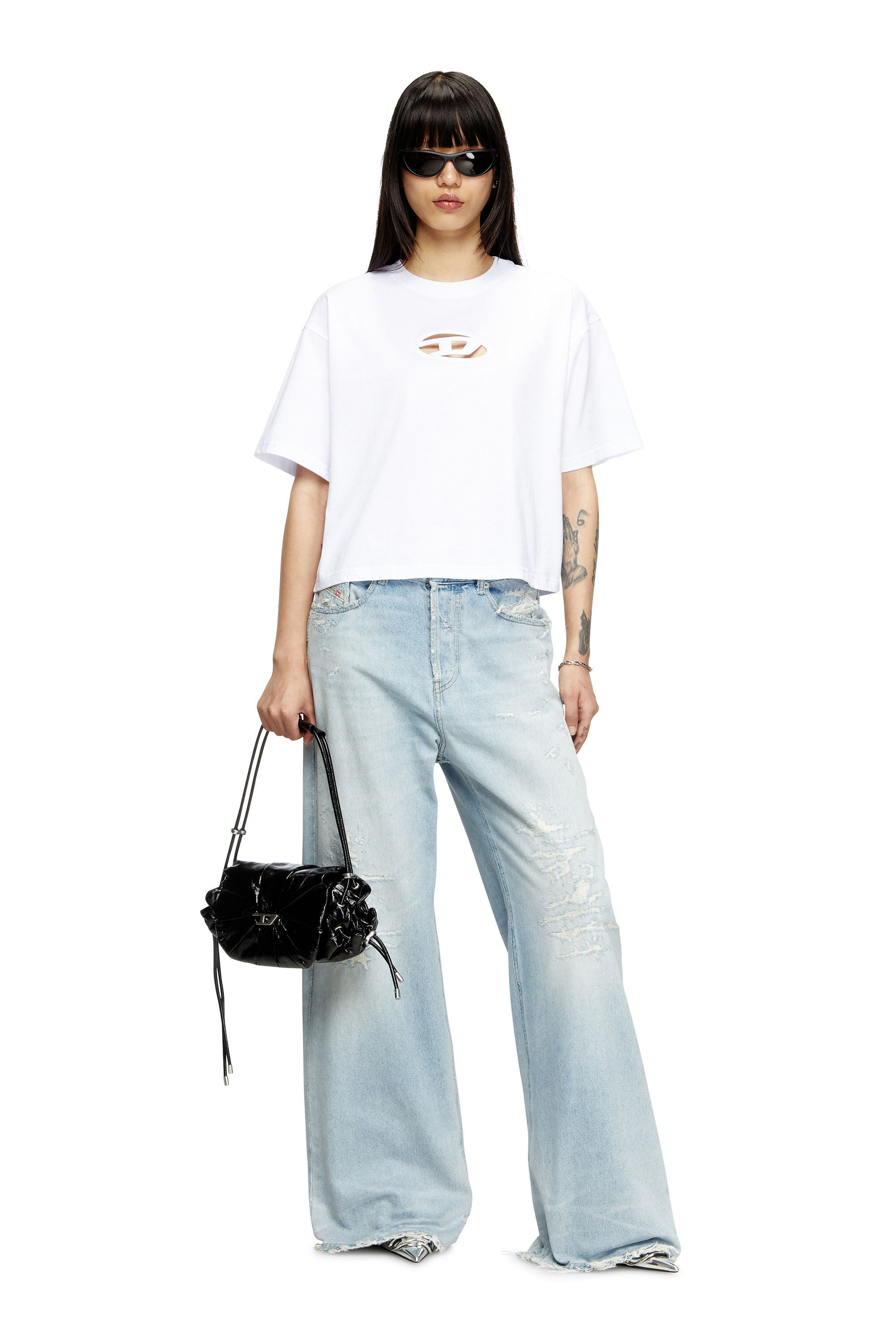 Diesel - T-BUXT-CROP-OD, T-shirt boxy avec cut-out Oval D Femme in Blanc - 1