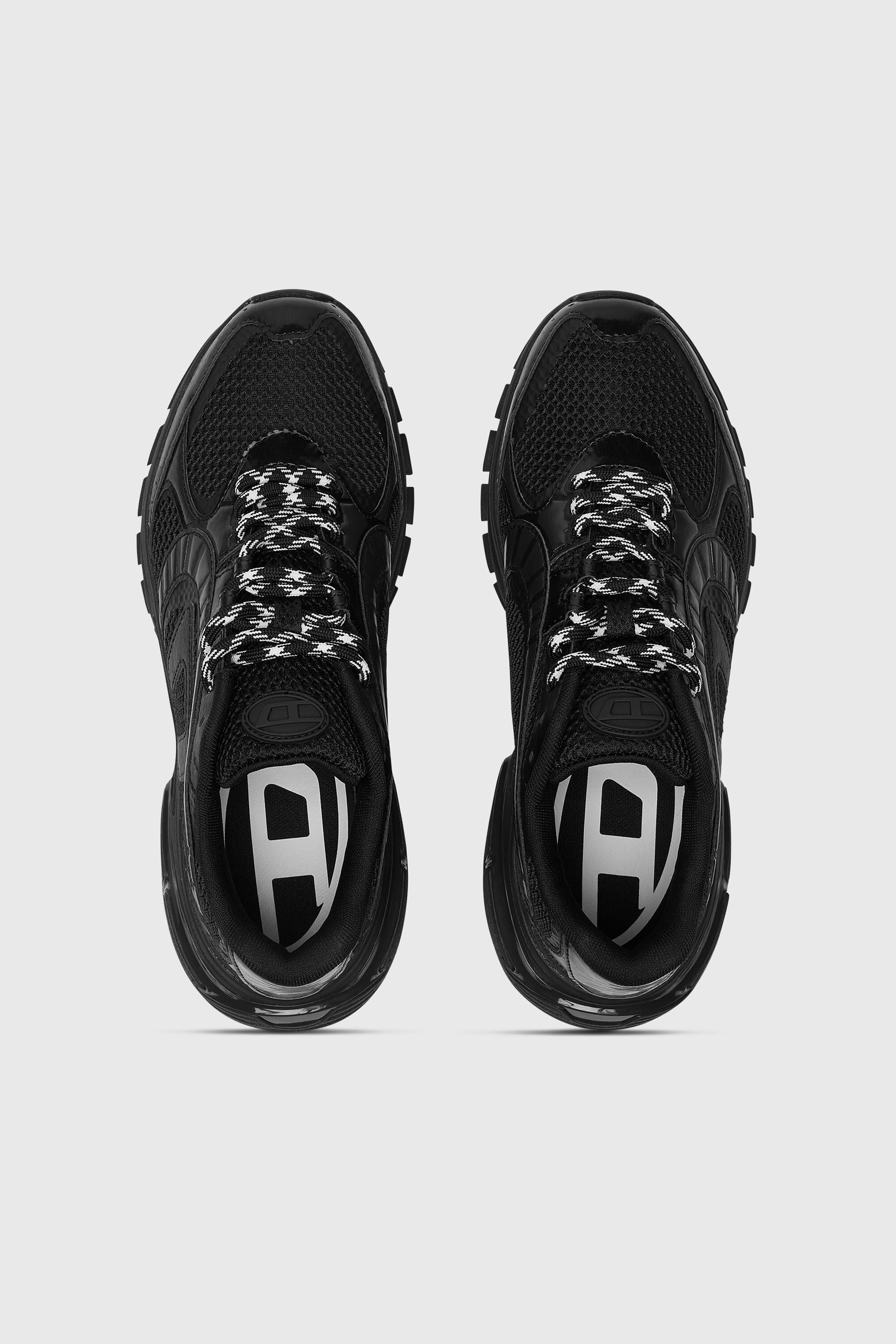 Diesel - S-PRO-V-DENSE LOW W, S-Pro-V-Dense-Baskets en mesh monochrome avec logo Oval D Femme in Noir - 4