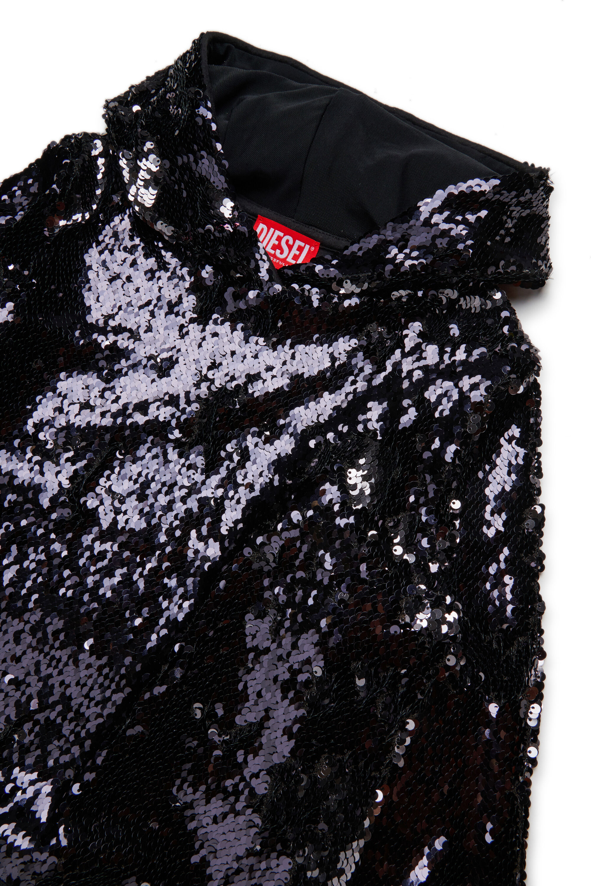SEQUINSHOOD, Noir