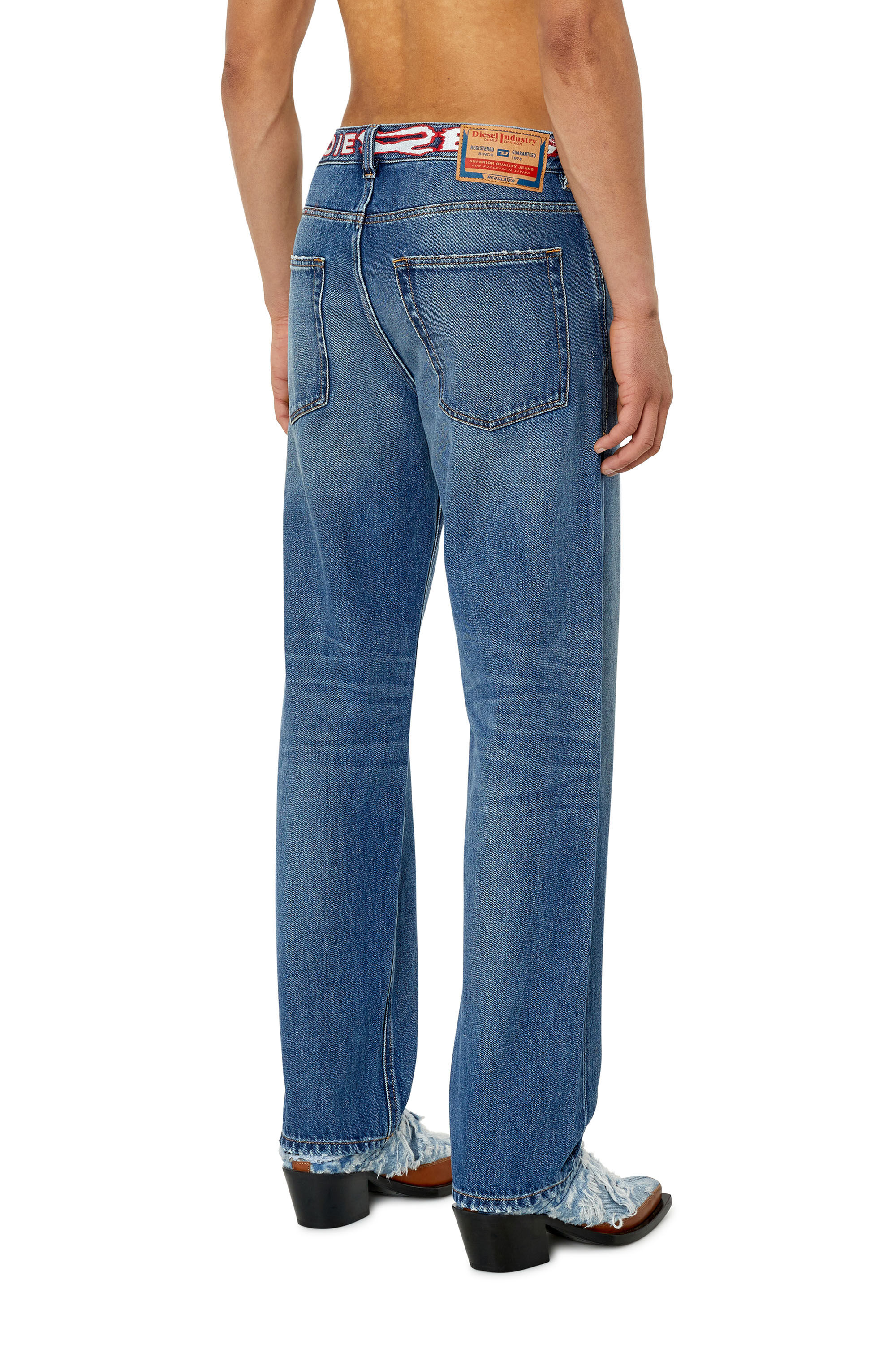 Diesel - Straight Jeans 2010 D-Macs 007K9, Bleu moyen - Image 4