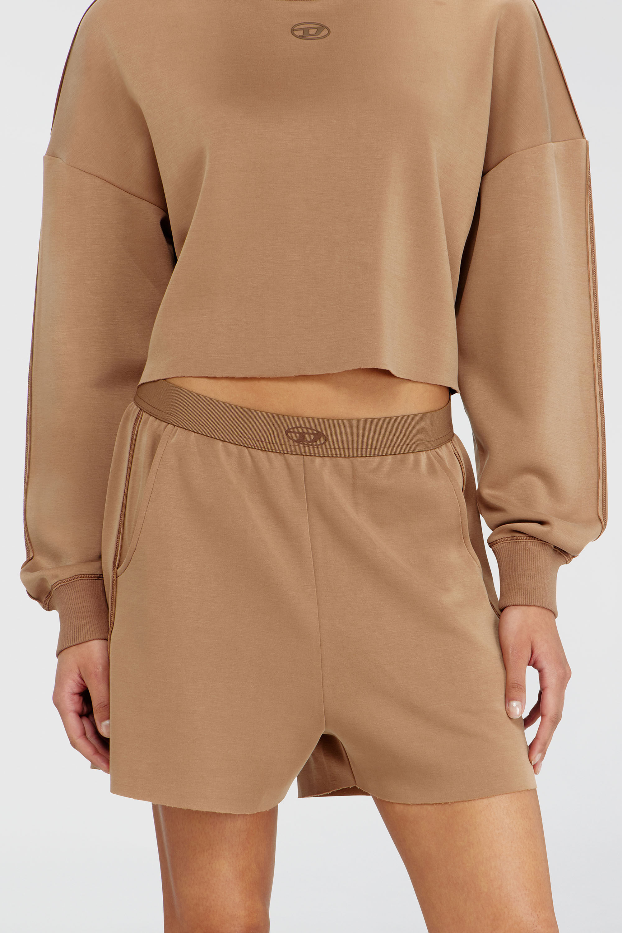 Diesel - MARTHA-UTLT, Short en scuba stretch l&eacute;ger Femme in Marron - 3