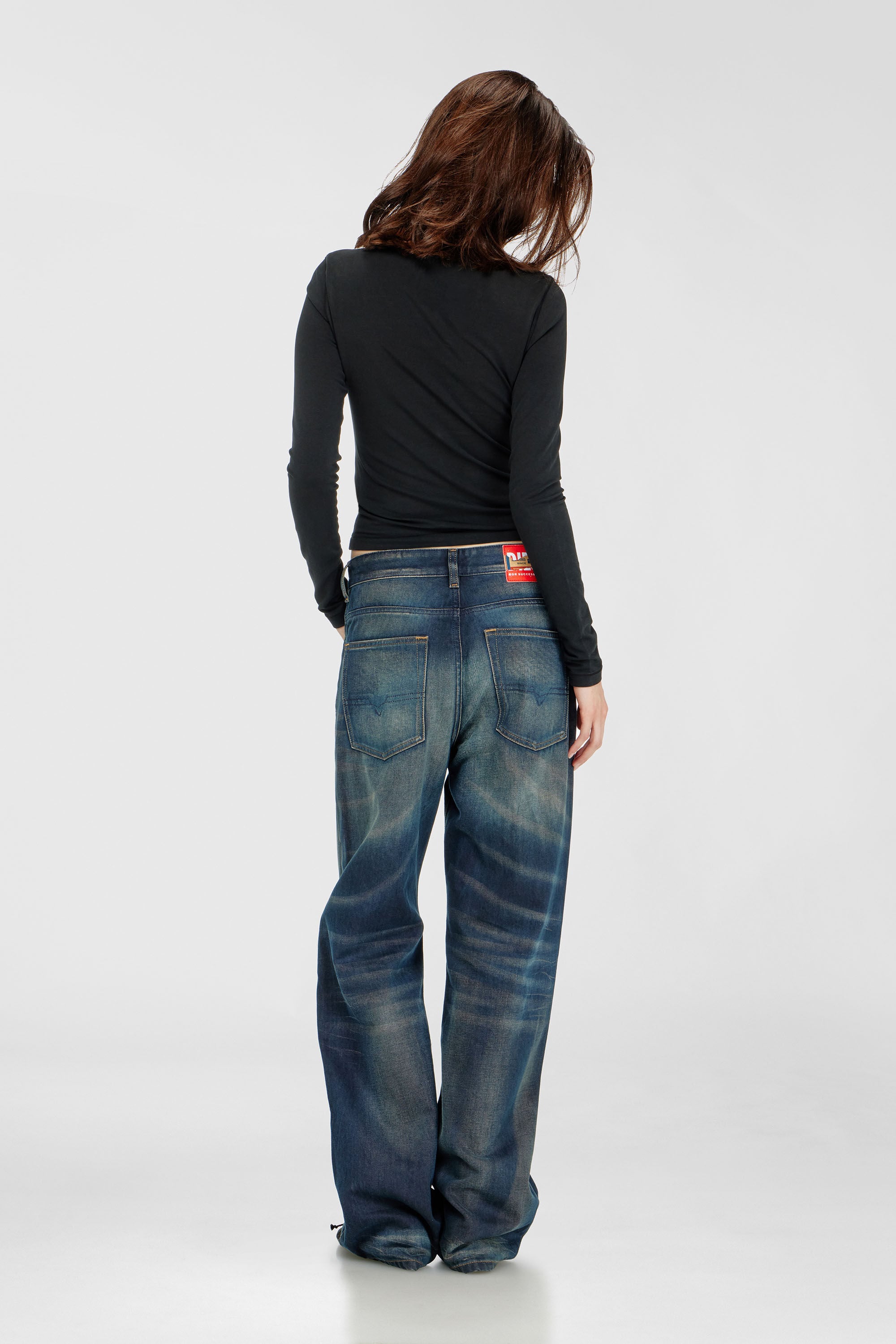 Diesel - Damen Relaxed Jeans 1990 D-Waigee 09R09, Dunkelblau - 3