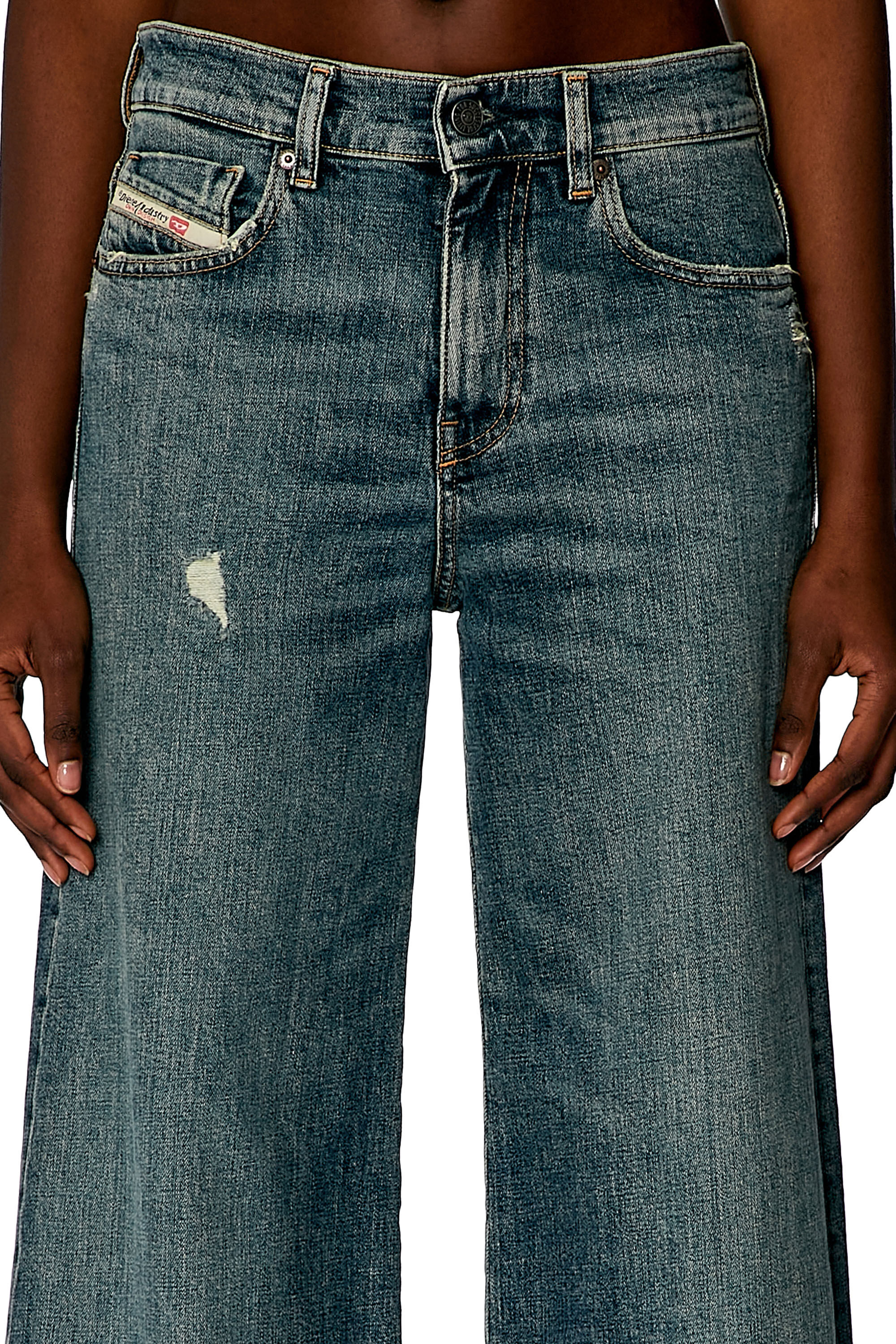 Diesel - Bootcut and Flare Jeans 1978 D-Akemi 0DQAC, Blu medio - Image 5