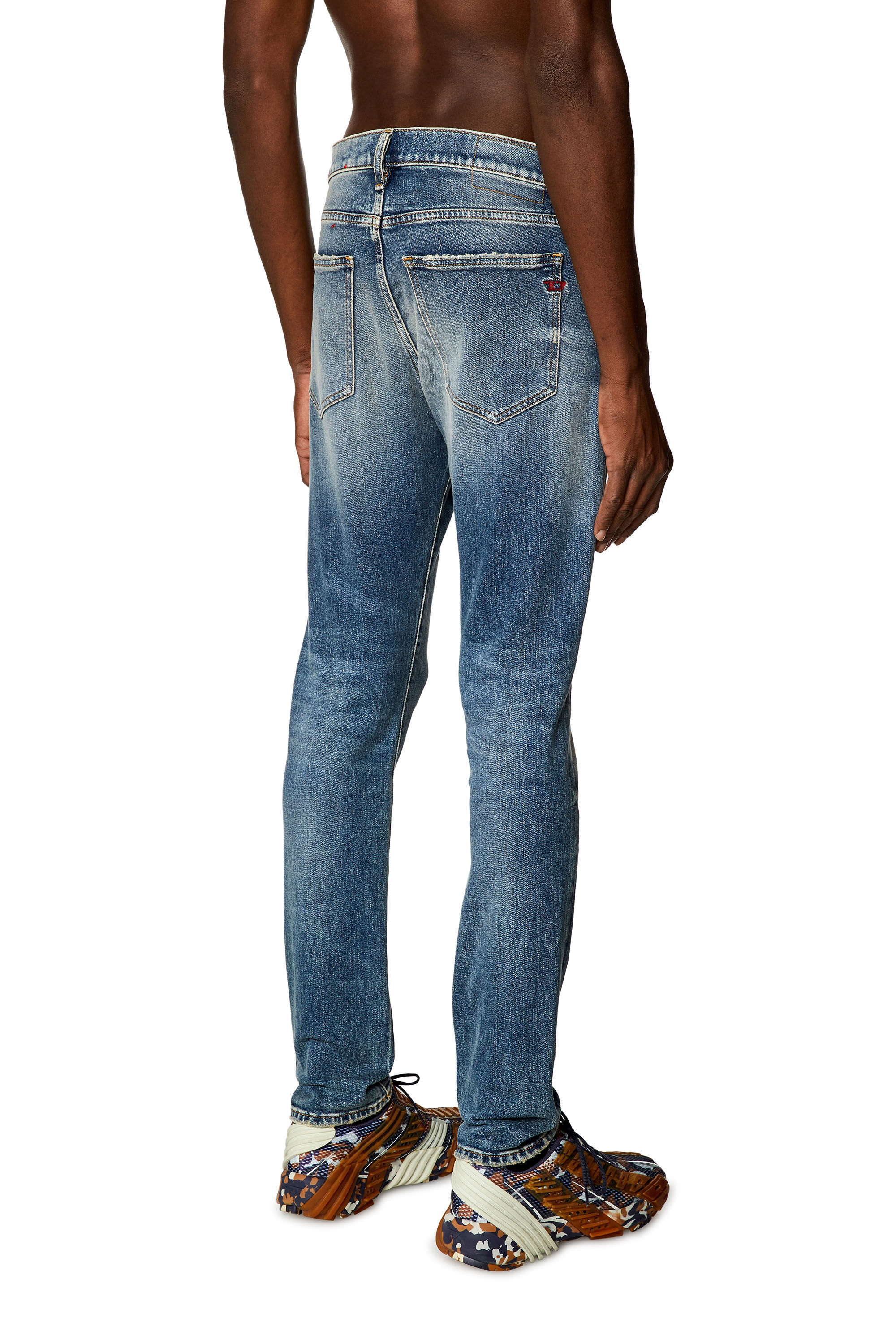 Diesel - Uomo Slim Jeans 2019 D-Strukt E07L1, Blu medio - Image 4