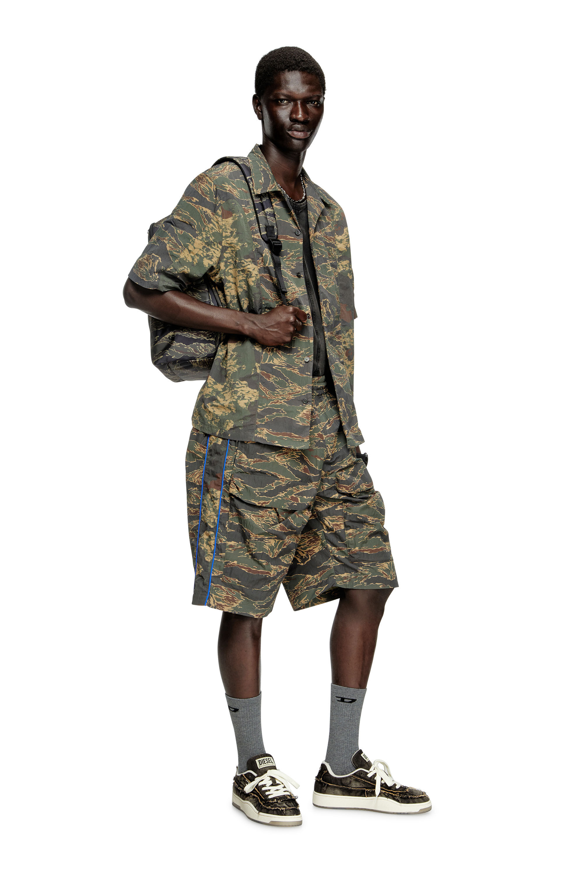 Diesel - S-BRACK-EPBW, Camicia con stampe camouflage Uomo in Verde - 1