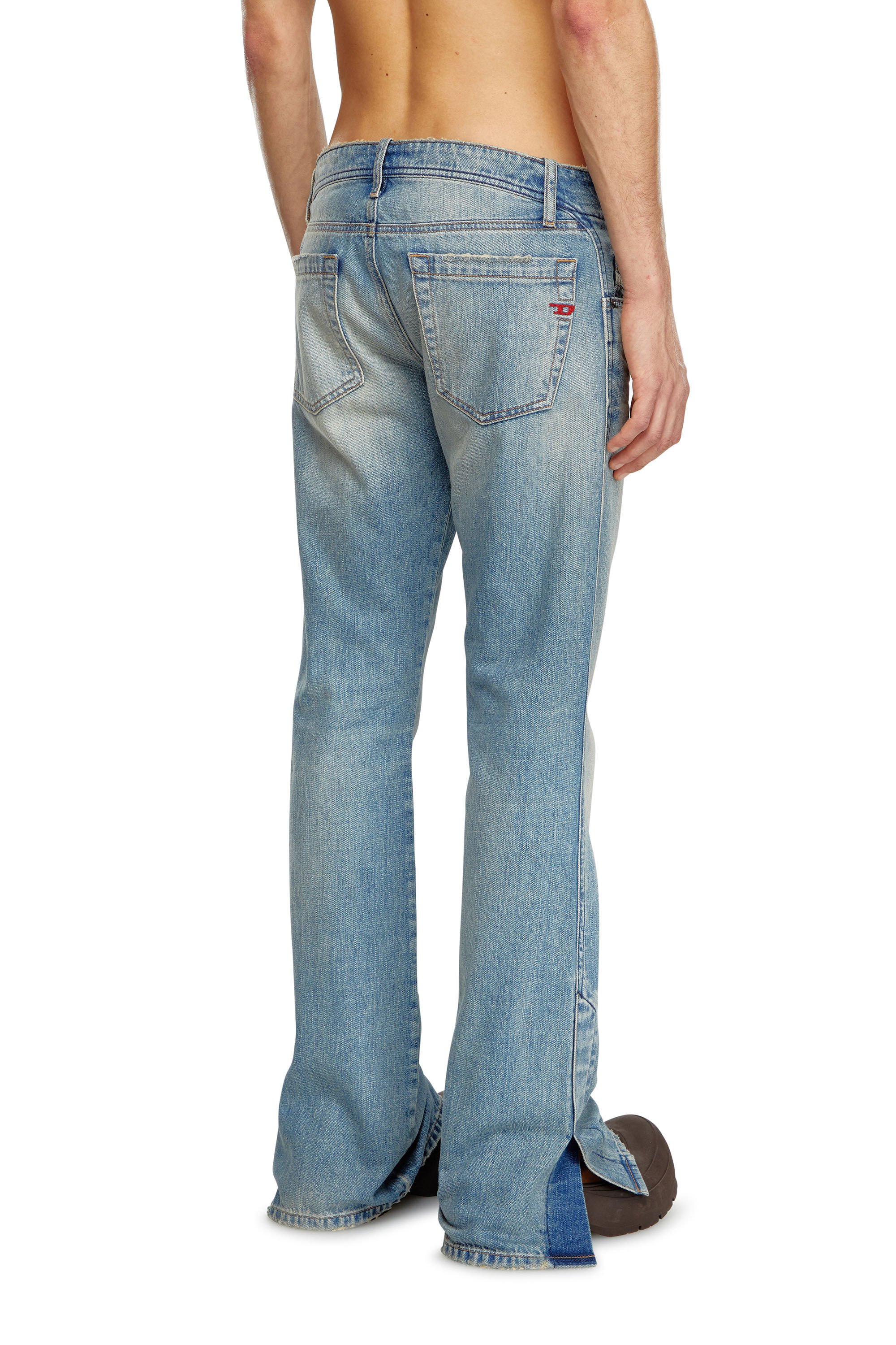 Diesel - Homme Bootcut Jeans D-Backler 0GRDN, Bleu Clair - Image 4