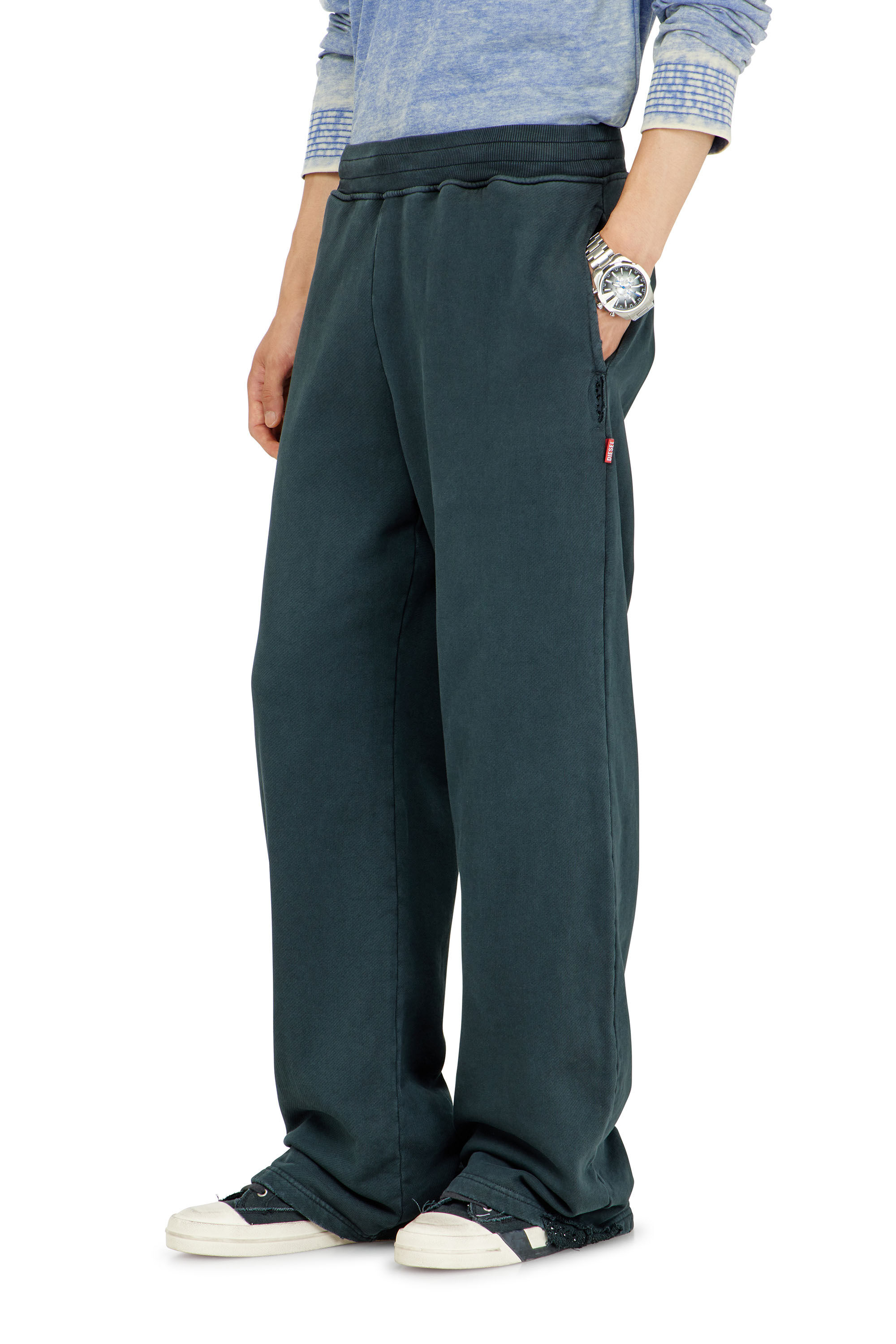 Diesel - P-MARTAINS-CRYSTALS, Pantalon de surv&ecirc;tement effet us&eacute; avec d&eacute;tails en cristal Homme in ToBeDefined - 3