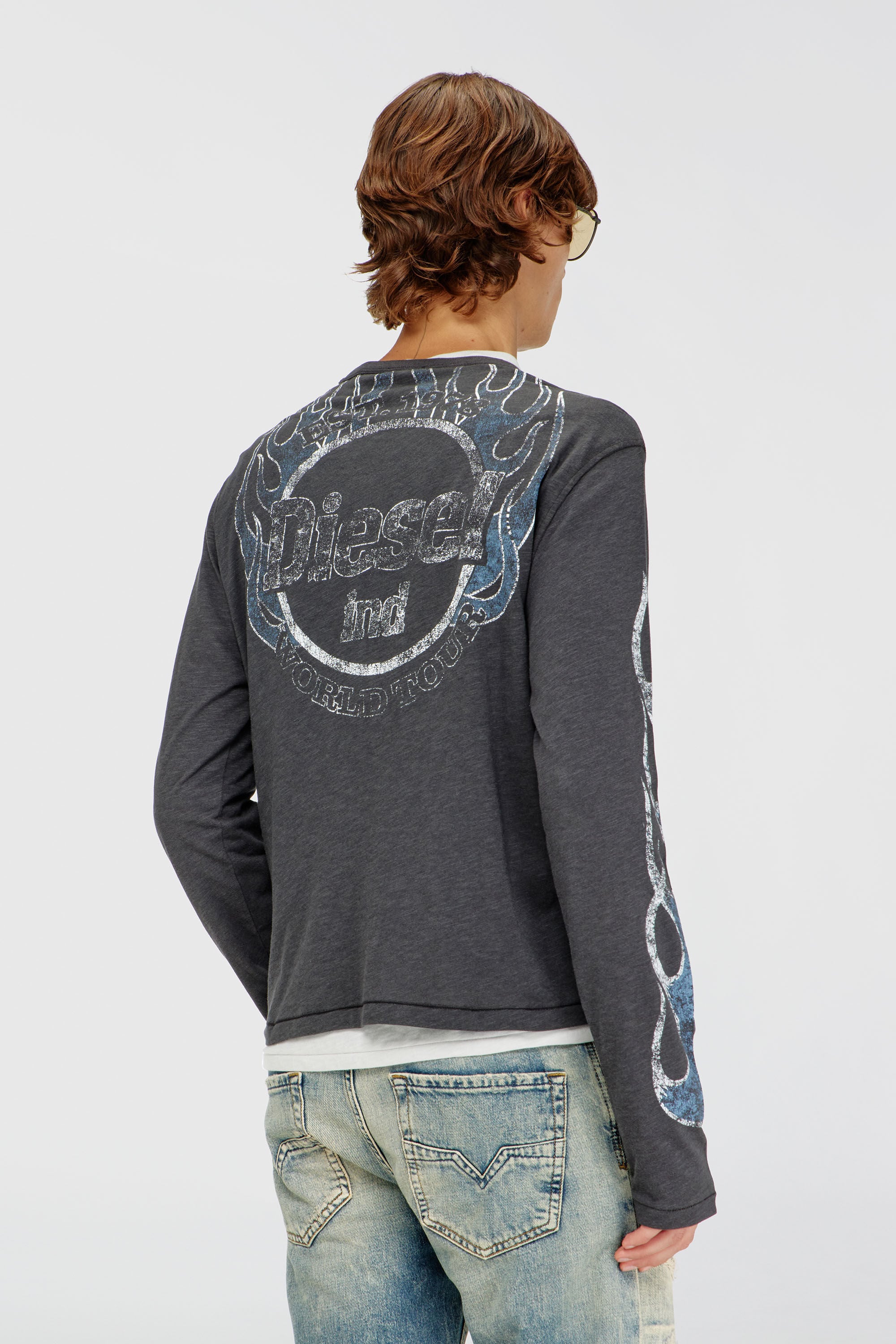 Diesel - T-NOTS-LS, Man's Long-sleeve T-shirt in slub jersey with crack print in Dark grey - 3