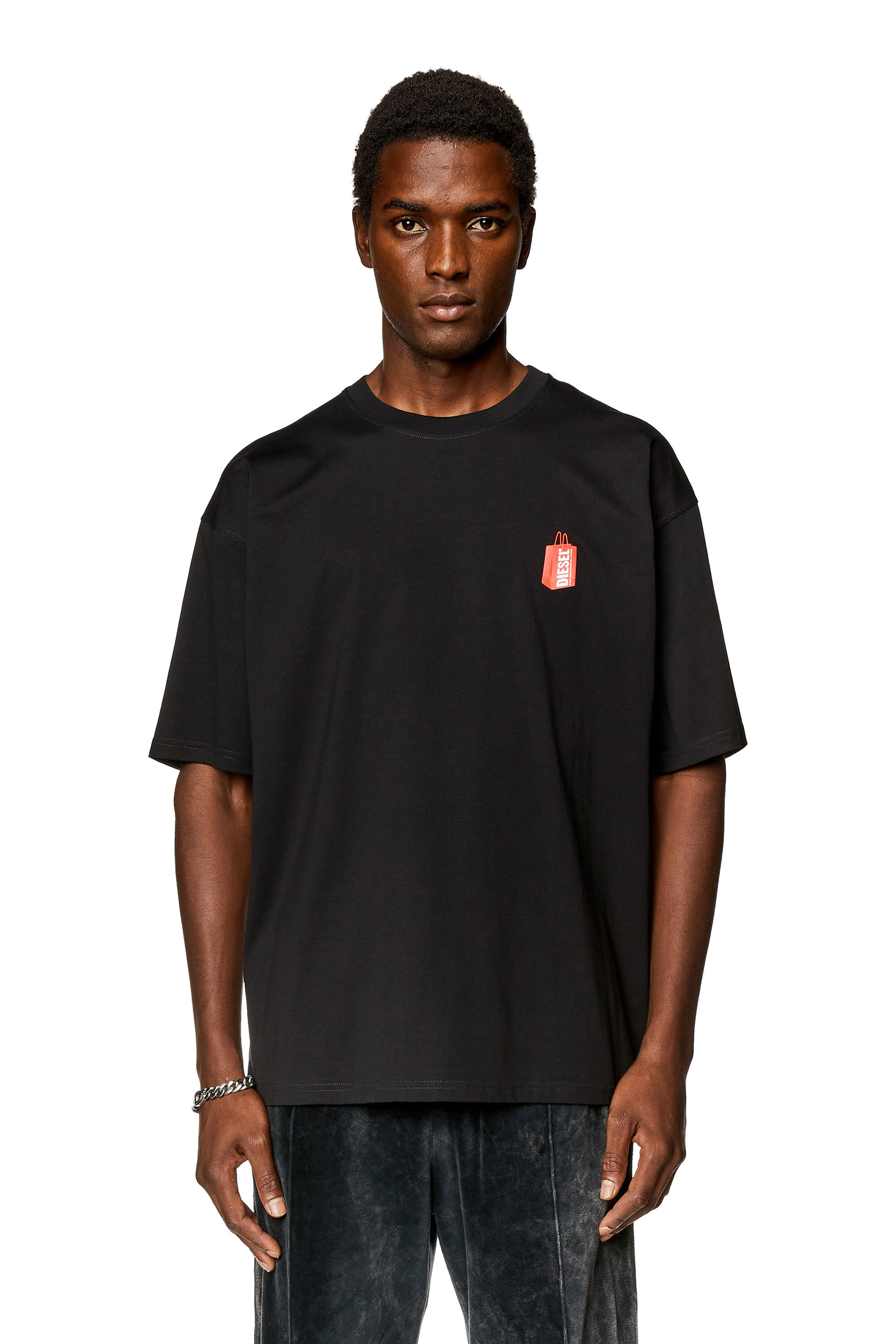 Diesel - T-BOXT-N2, Homme T-shirt avec imprimé sneaker Prototype in Noir - Image 3