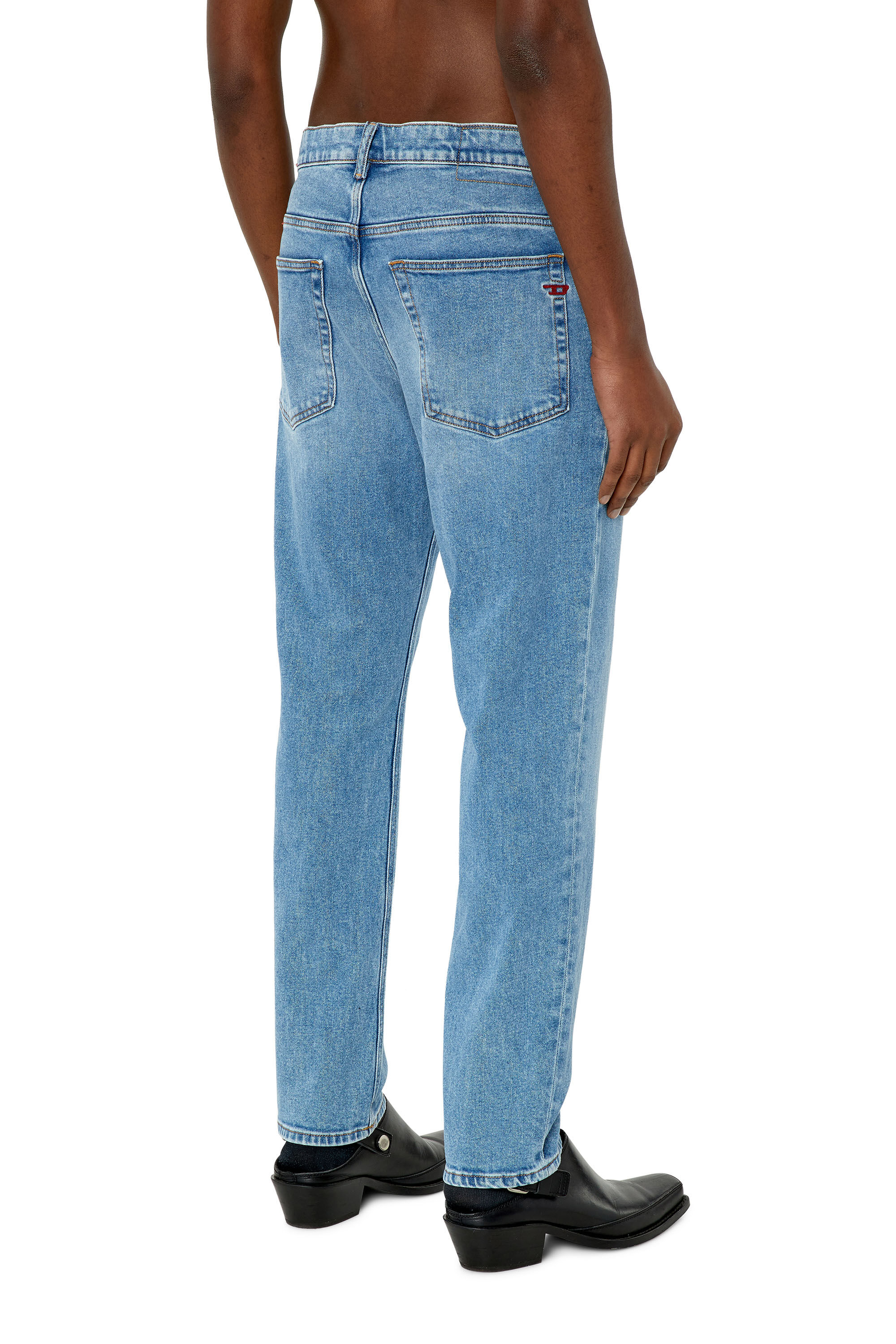 Diesel - Tapered Jeans 2005 D-Fining 9B92L, Bleu Clair - Image 4