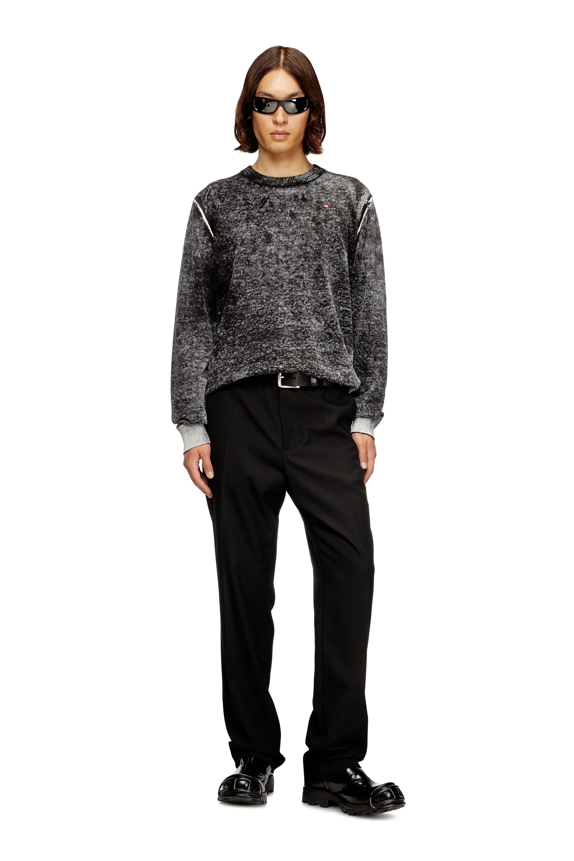 Diesel - K-LAURENT, Pull avec impression inversée décolorée Homme in Gris - 1