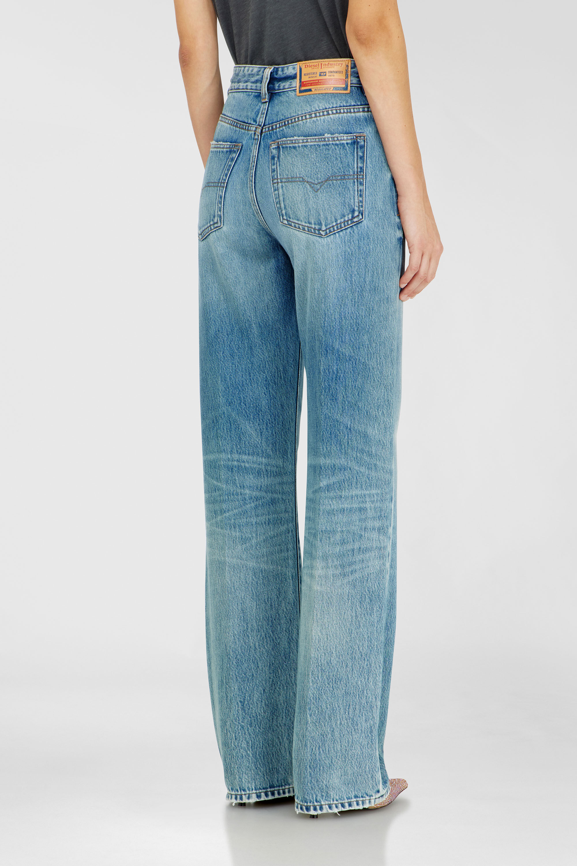 Diesel - Damen Regular Jeans 1971 D-Sent 0DLDF, Hellblau - 5