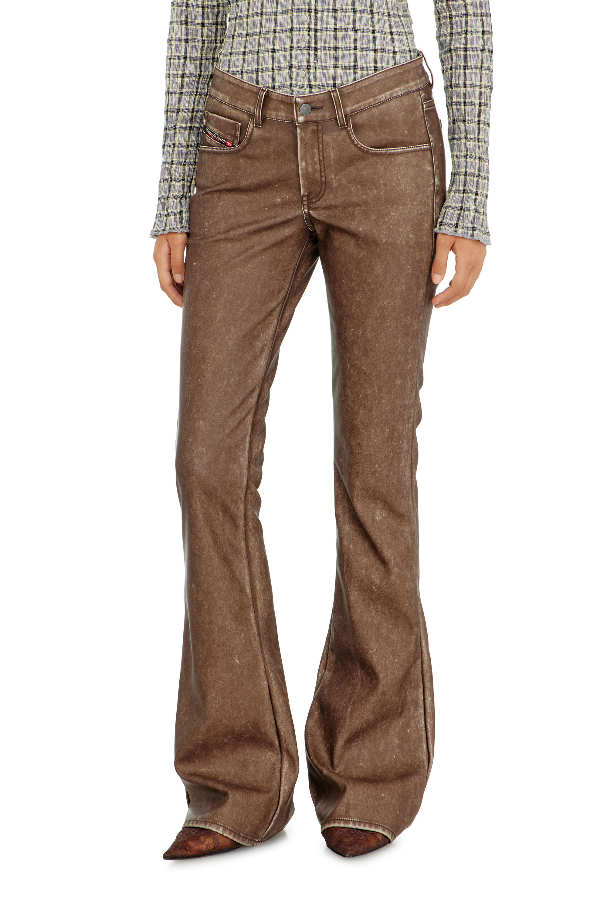 Diesel - P-STELLAR-S1, Damen Bootcut-Hose aus beschichtetem Material in Braun - 3