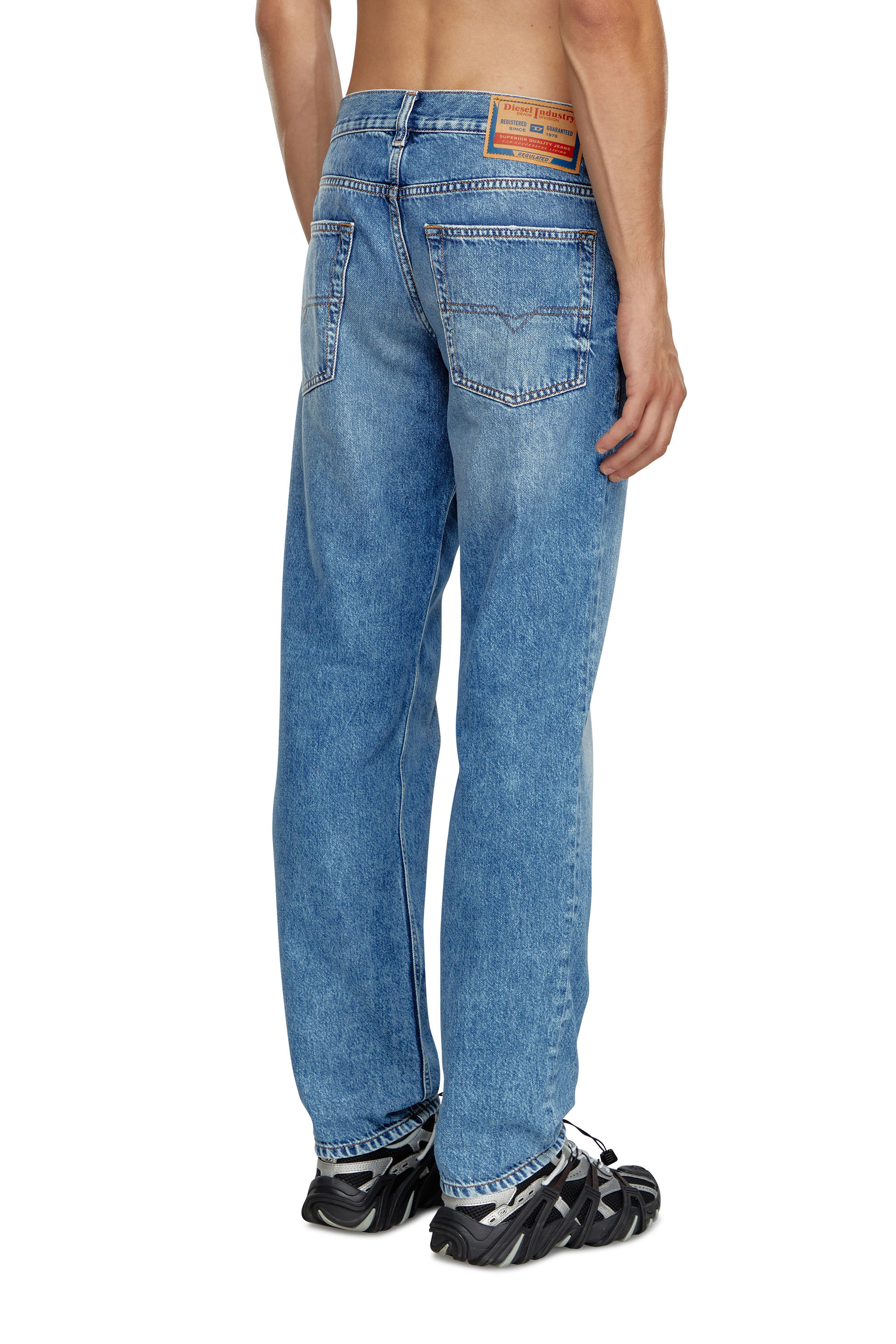 Diesel - Man Tapered Jeans 2023 D-Finitive 09H95, Medium blue - Image 4