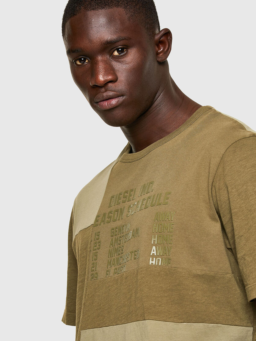 T-ATCHWORK Homme: T-shirt patchwork avec imprimé Schedule | Diesel