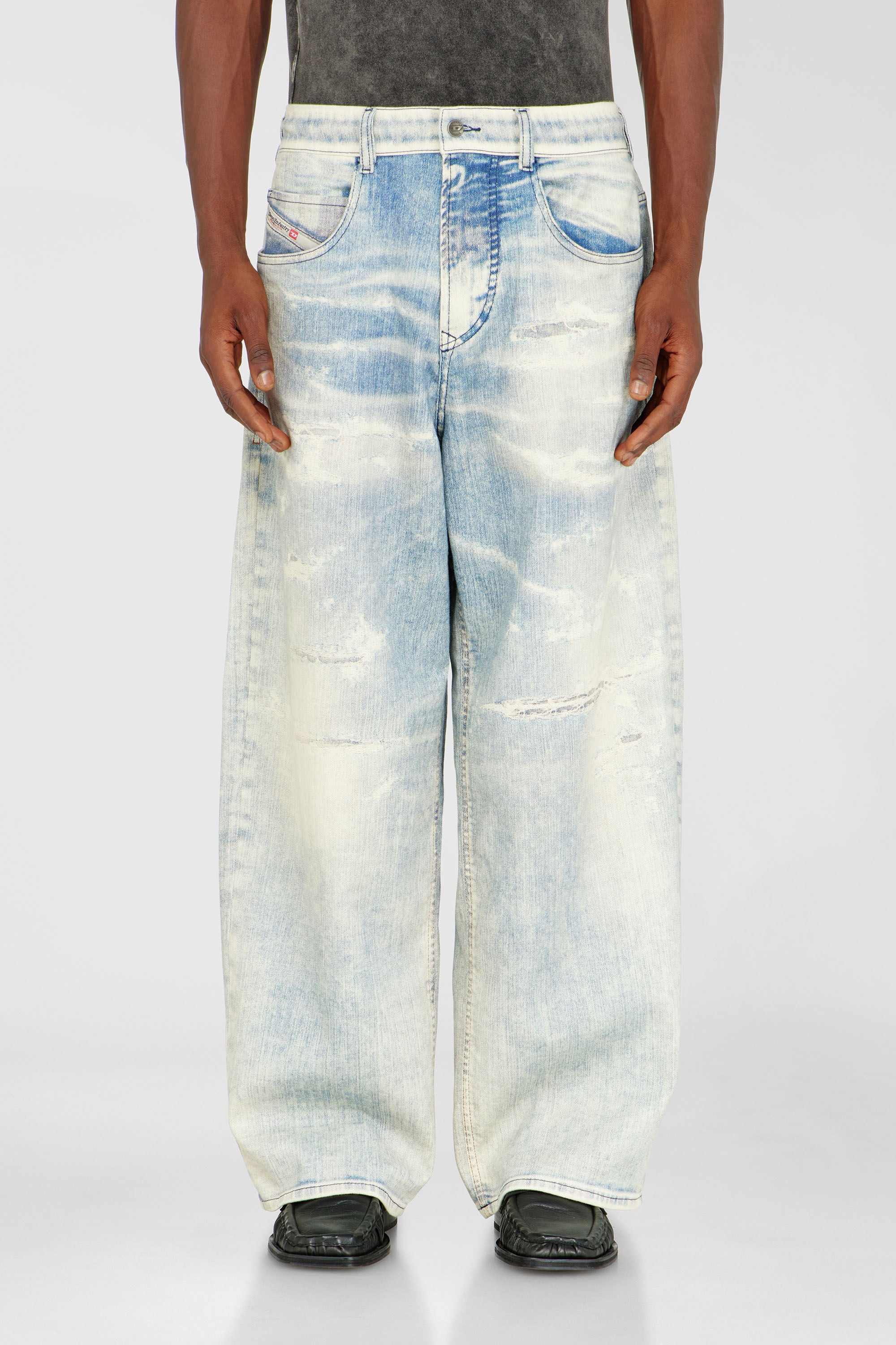 Diesel - Unisex Relaxed 2097 D-Enim-M Joggjeans&reg; 068XM, Hellblau - 2