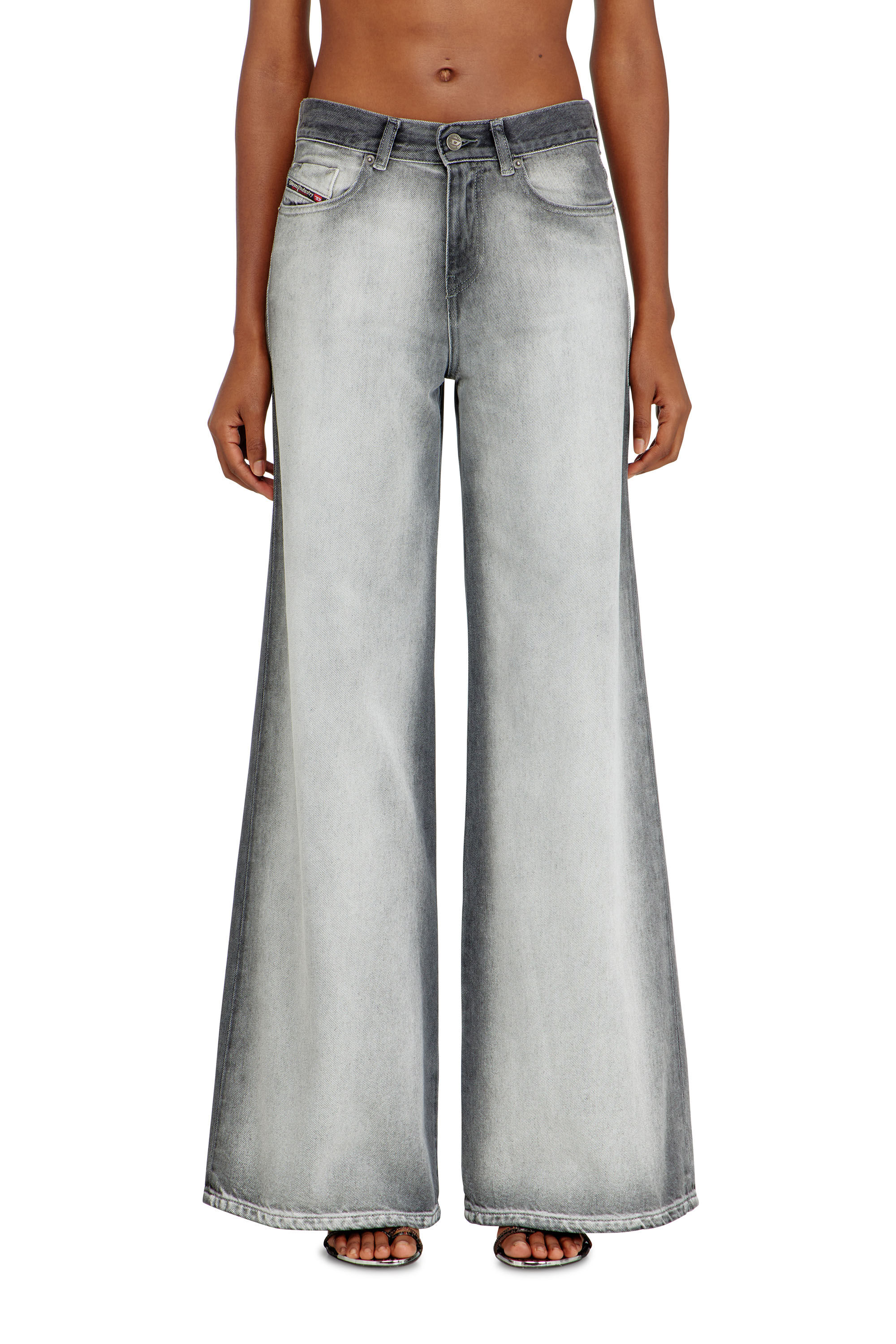 Diesel - Flare Jeans 1978 D-Akemi 09P28 Femme, Gris Clair - Image 3