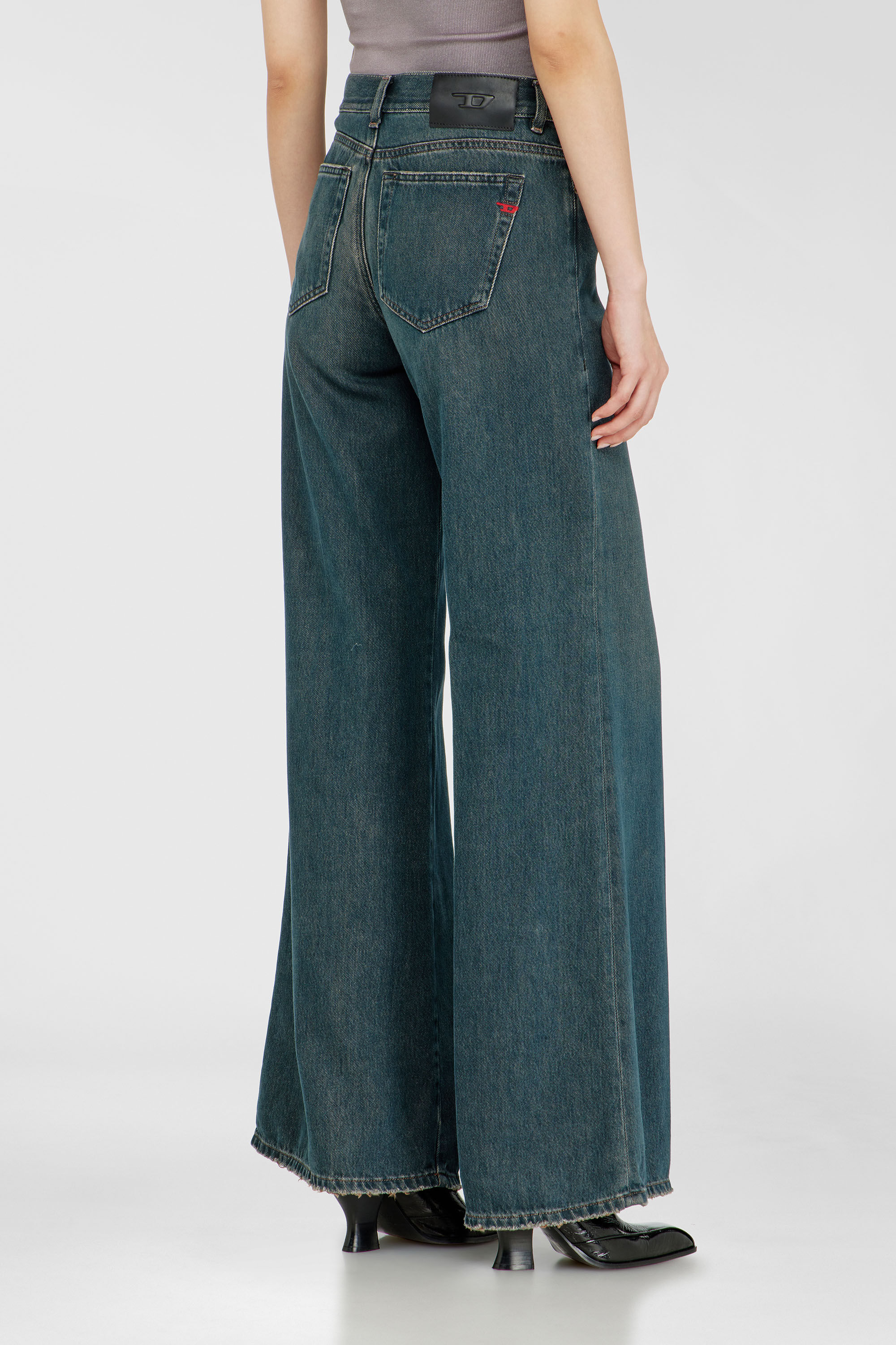 Diesel - Flare Jeans 1978 D-Akemi 09P83 Donna, Blu Scuro - Image 5