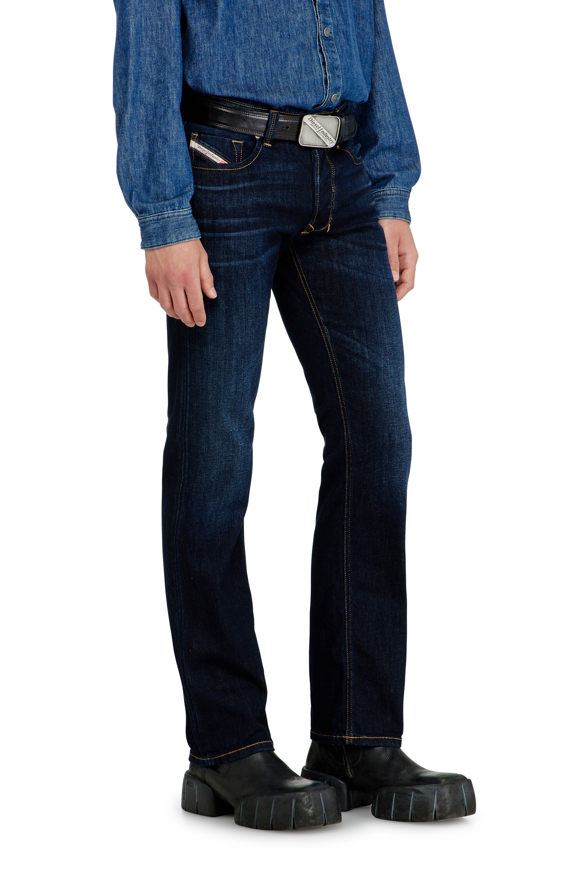 Diesel - Herren Regular Jeans 1985 Larkee 09Q15, Dunkelblau - 7
