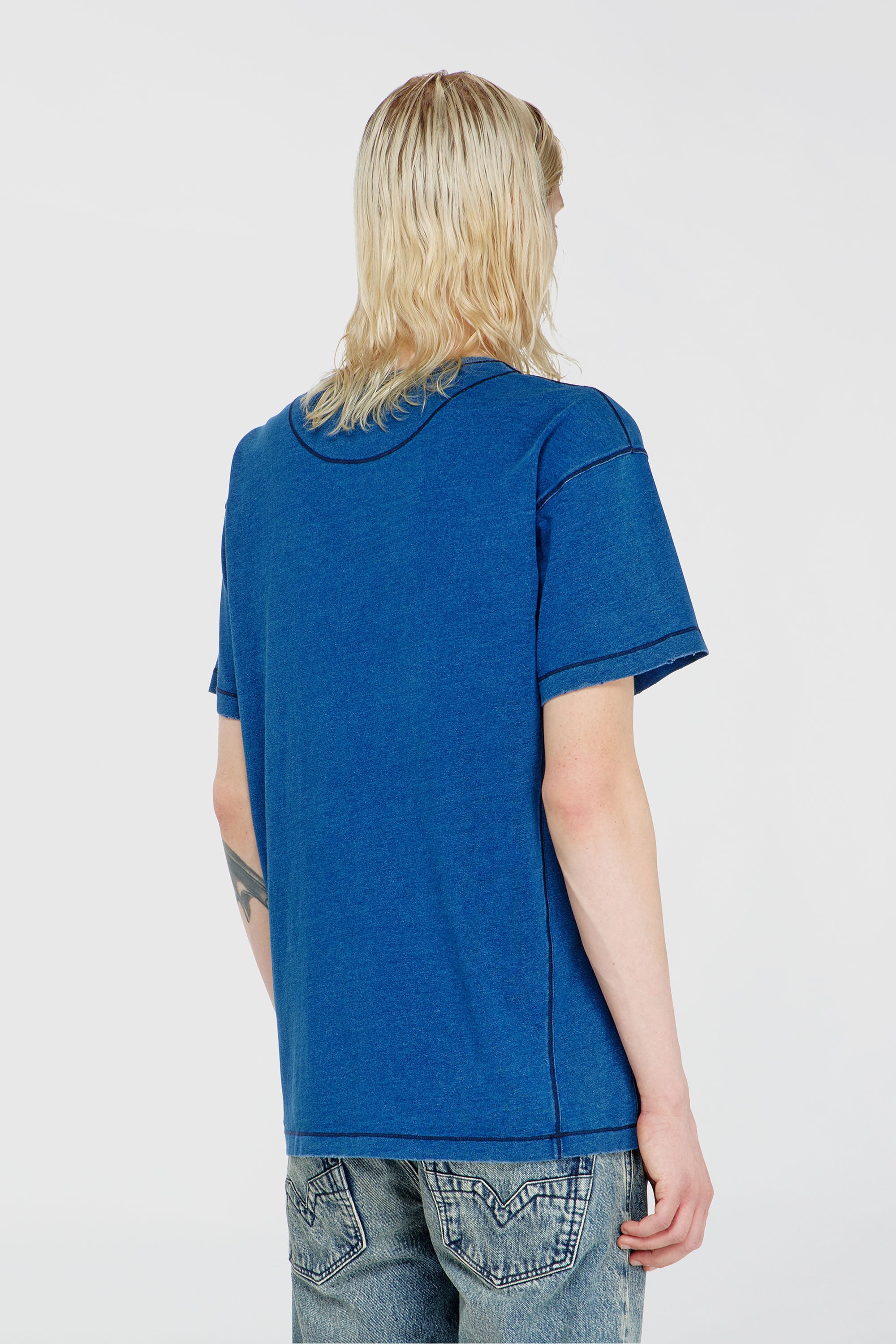 Diesel - T-NOX, T-shirt con patch effetto ombra Uomo in Blu - 4