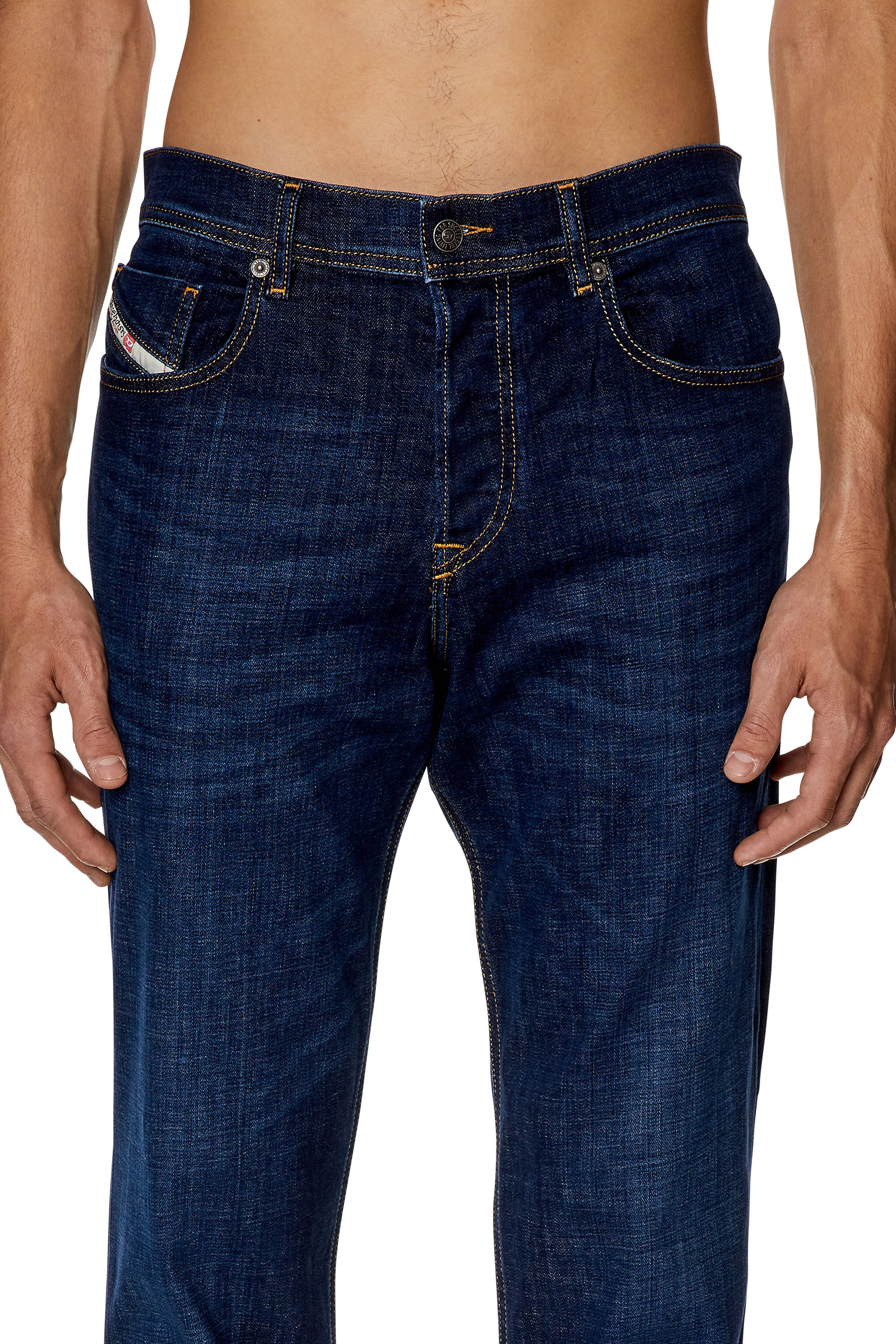 Diesel - Tapered Jeans 2023 D-Finitive 09F89, Blu Scuro - Image 5