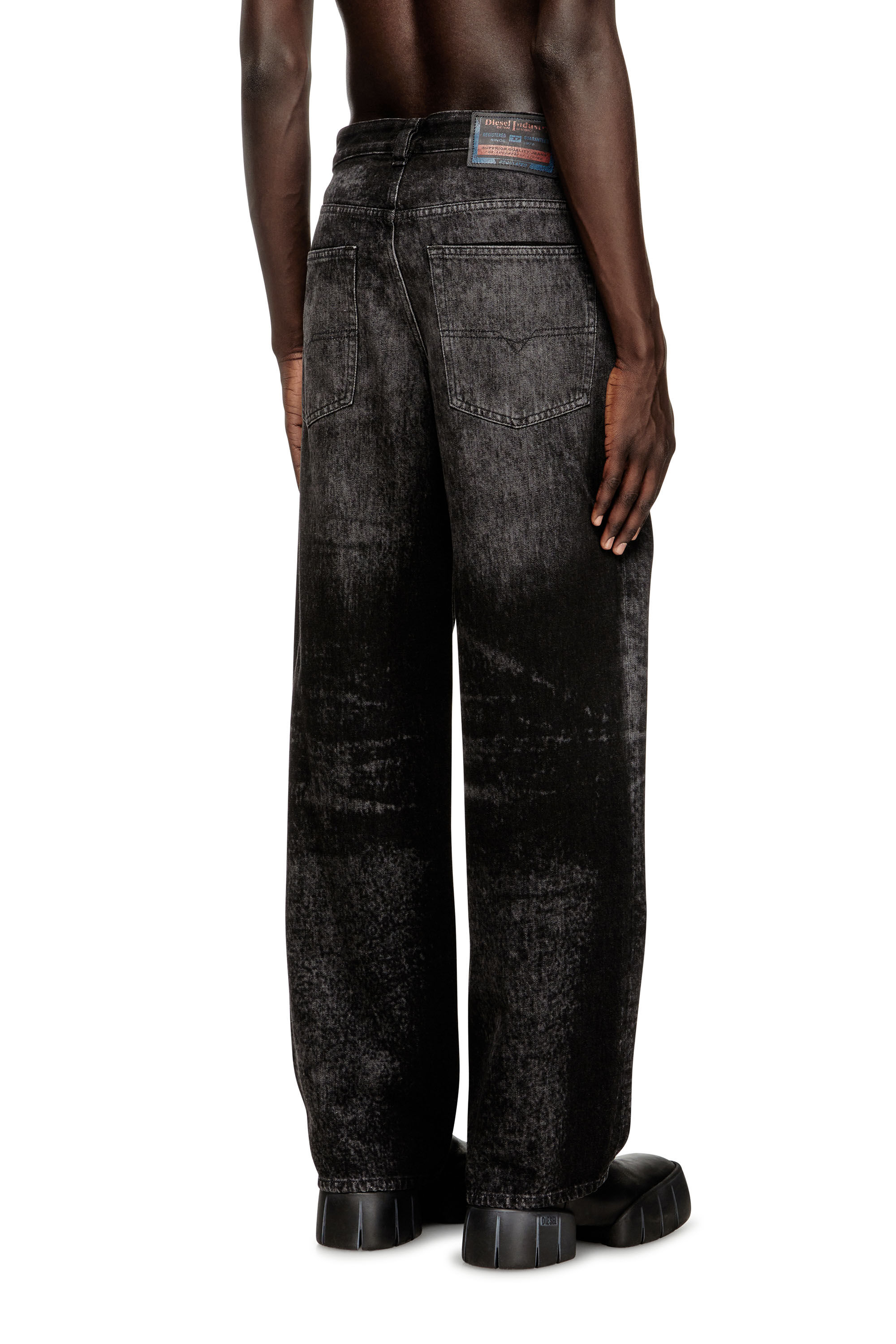Diesel - Relaxed Jeans 2001 D-Macro 007DB Homme, Noir/Gris foncé - Image 4