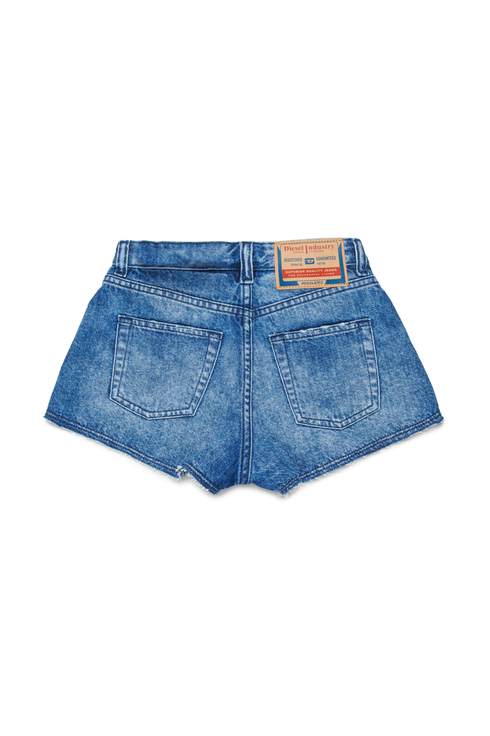 Diesel - PLAFFY, Short en denim avec ourlets coup&eacute;s &agrave; cru Femme in Bleu - 2
